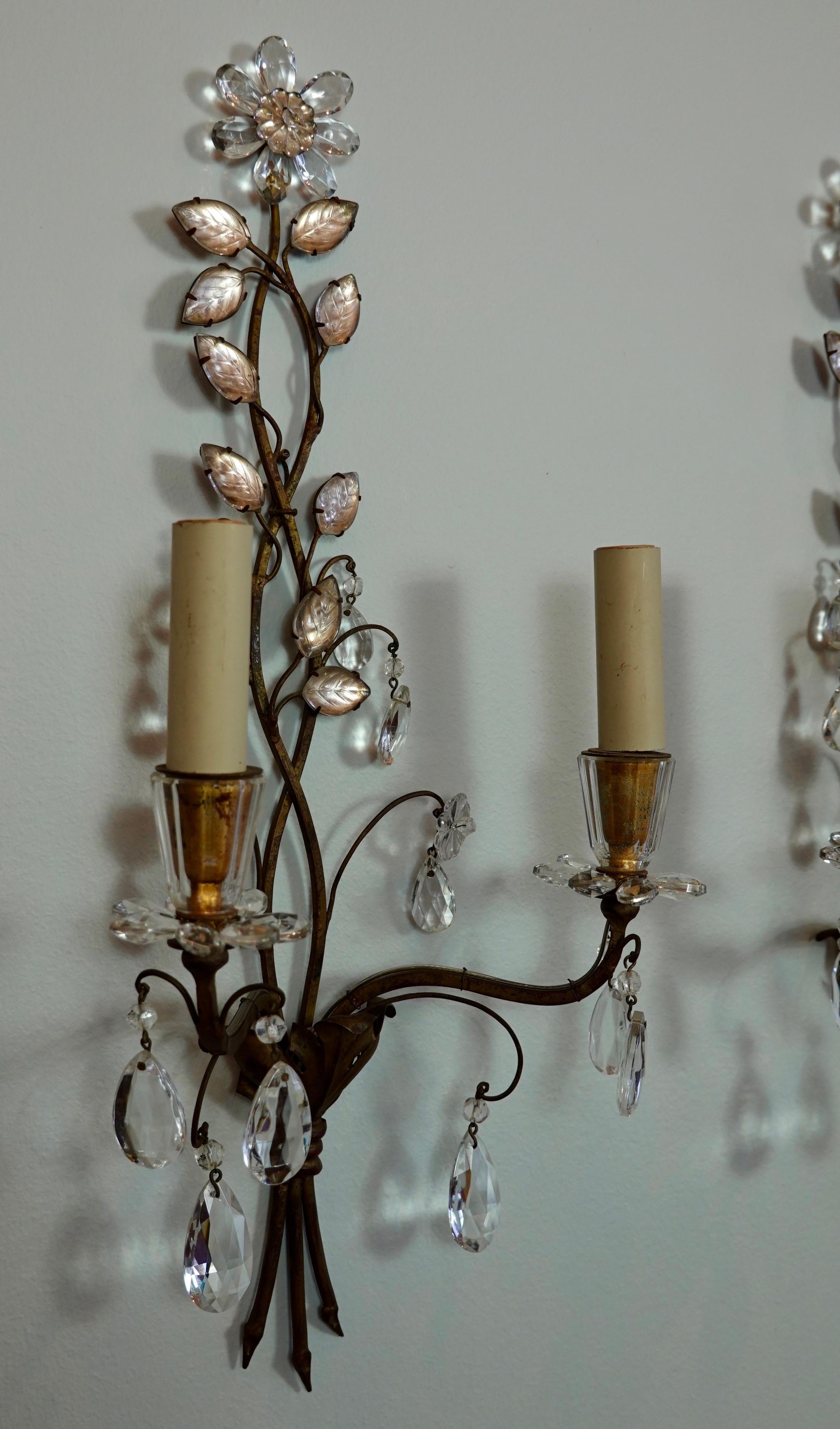 Pair of French Gilt-Metal and Crystal Leaf Sconces by Maison Baguès For Sale 3