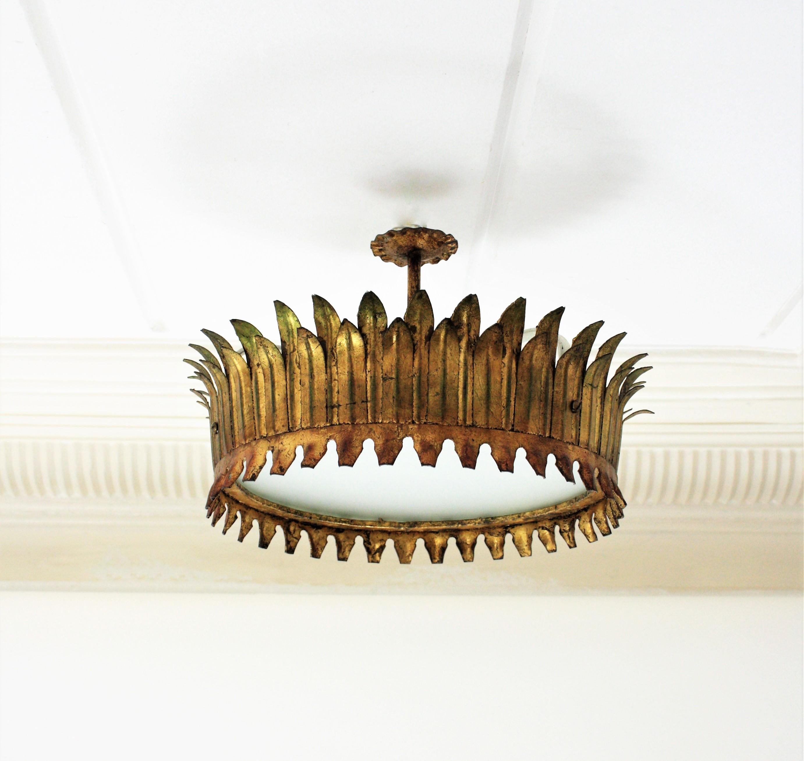 Pair of French Gilt Metal Sunburst Crown Ceiling Light Fixtures or Pendants In Good Condition In Barcelona, ES