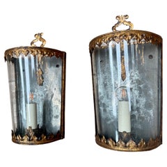 Coppia di lampade da parete francesi in toleware dorato