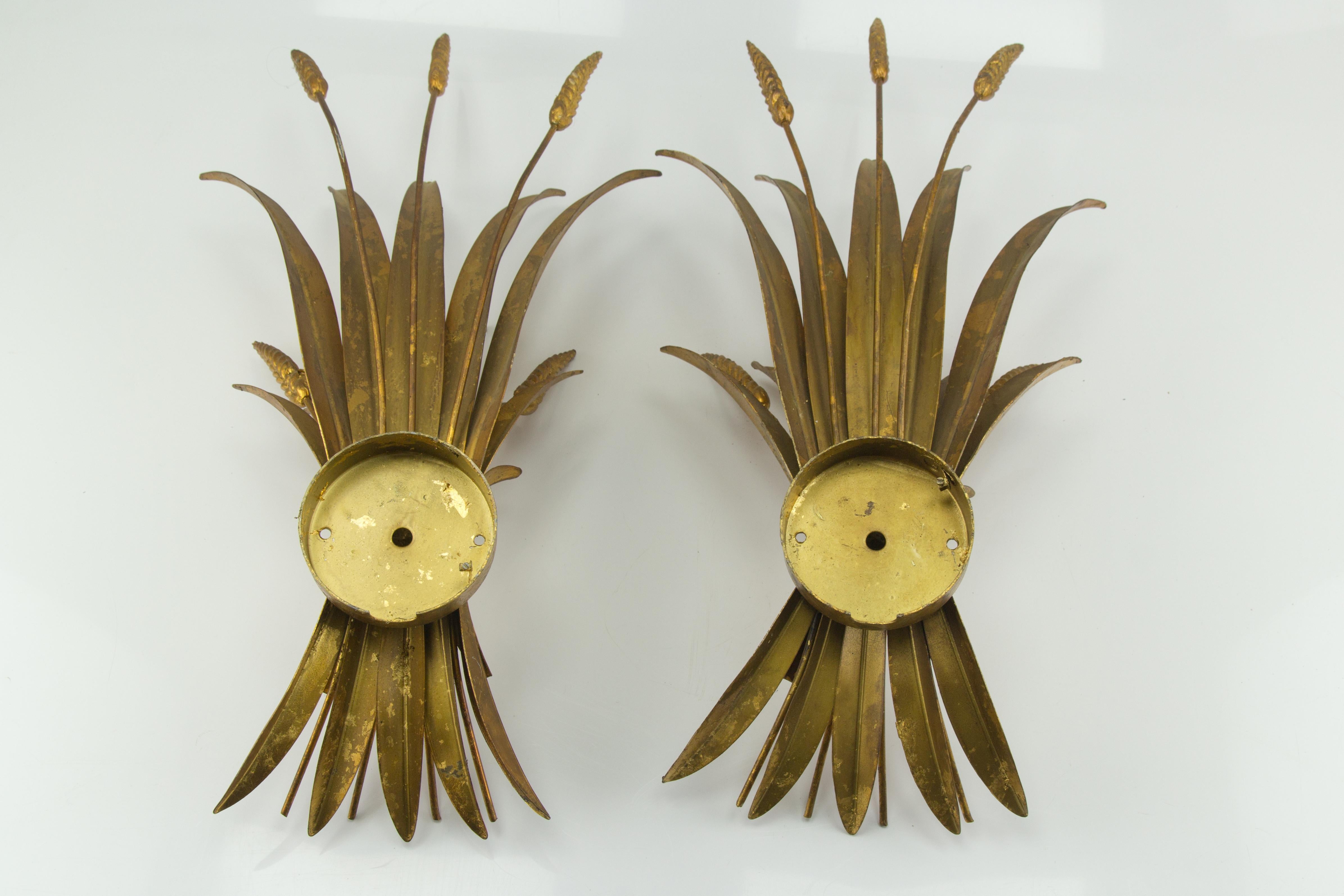 Pair of French Gilt Toleware Wheat Leaf Wall Sconces, 1950s 2