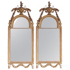 Paire de miroirs muraux français en bois sculpté doré et feuillage gesso:: circa 1780