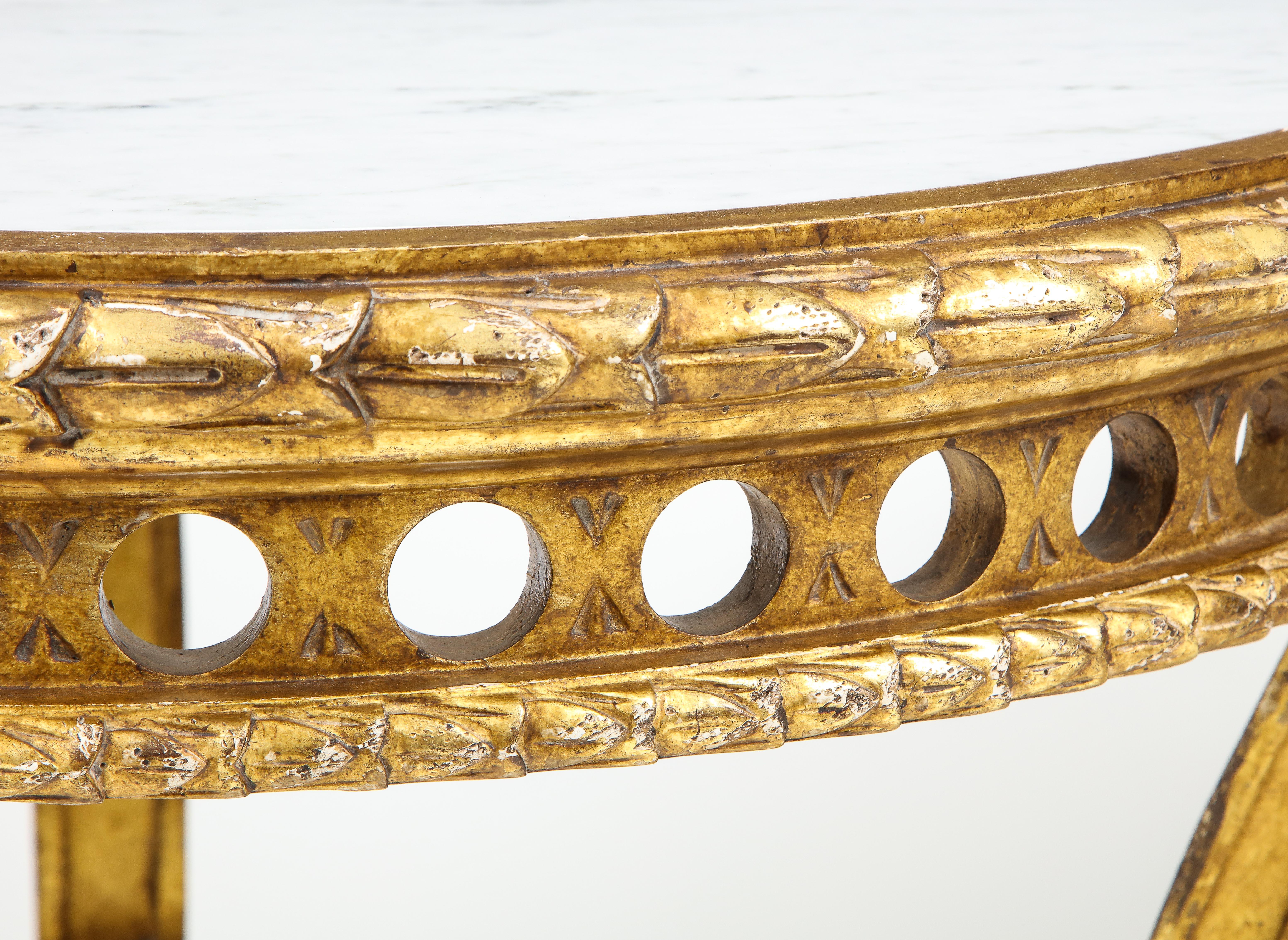 Pair of French Giltwood and Marble Guéridons 3