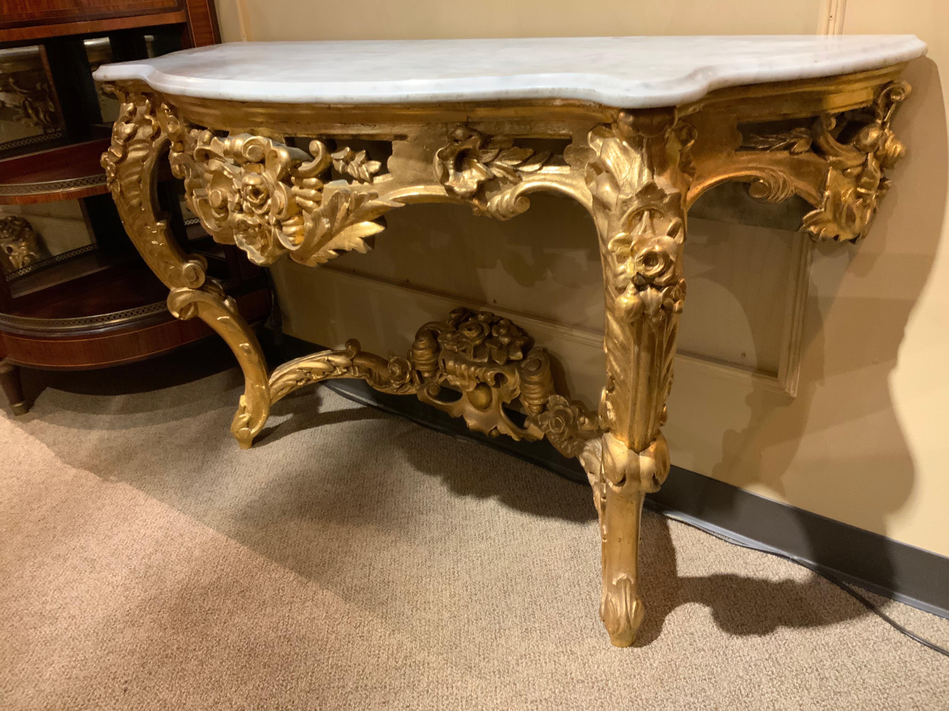 Pair of French Giltwood consoles with white marble tops In Good Condition For Sale In Houston, TX