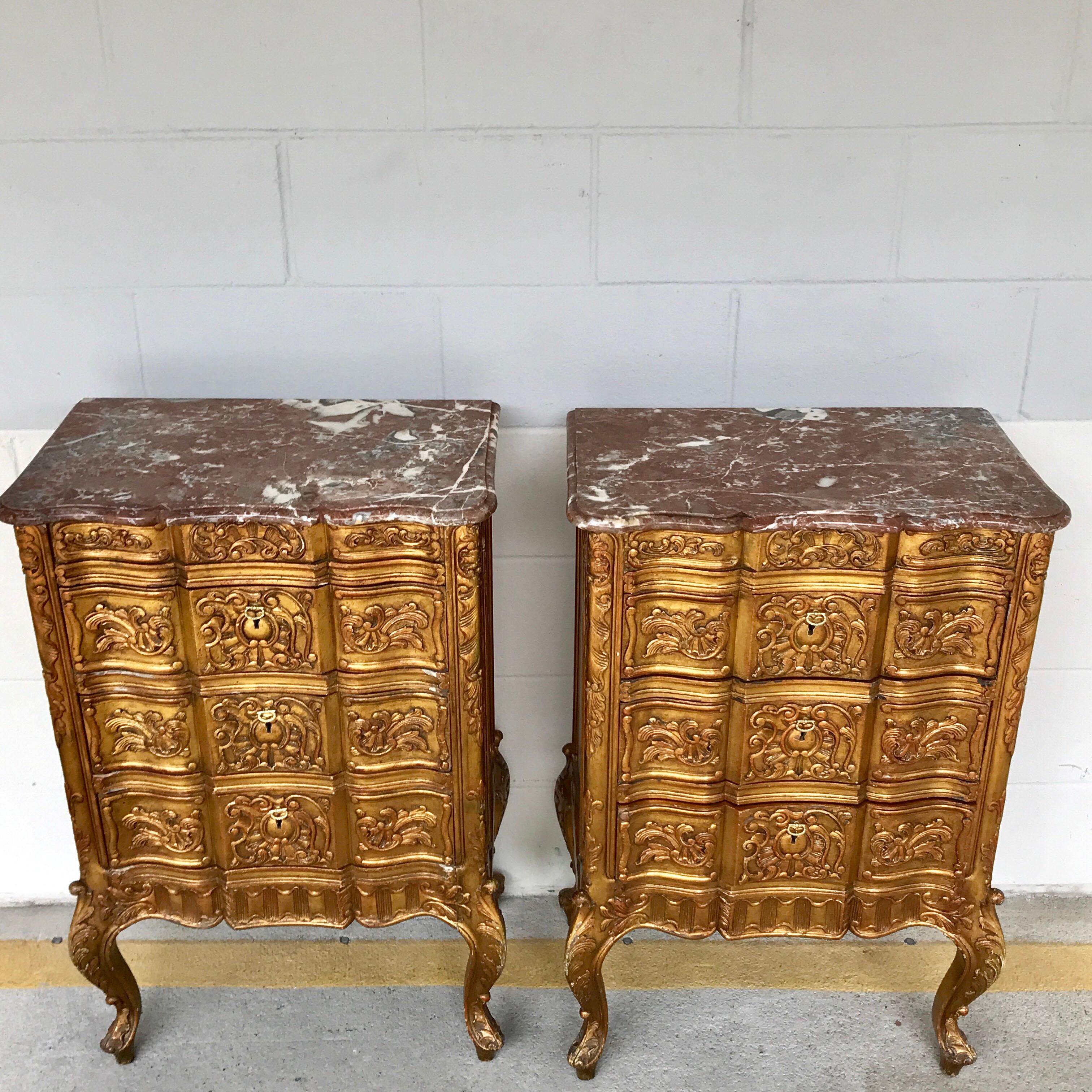 Carved Pair of French Giltwood Diminutive Marble-Top Commodes For Sale