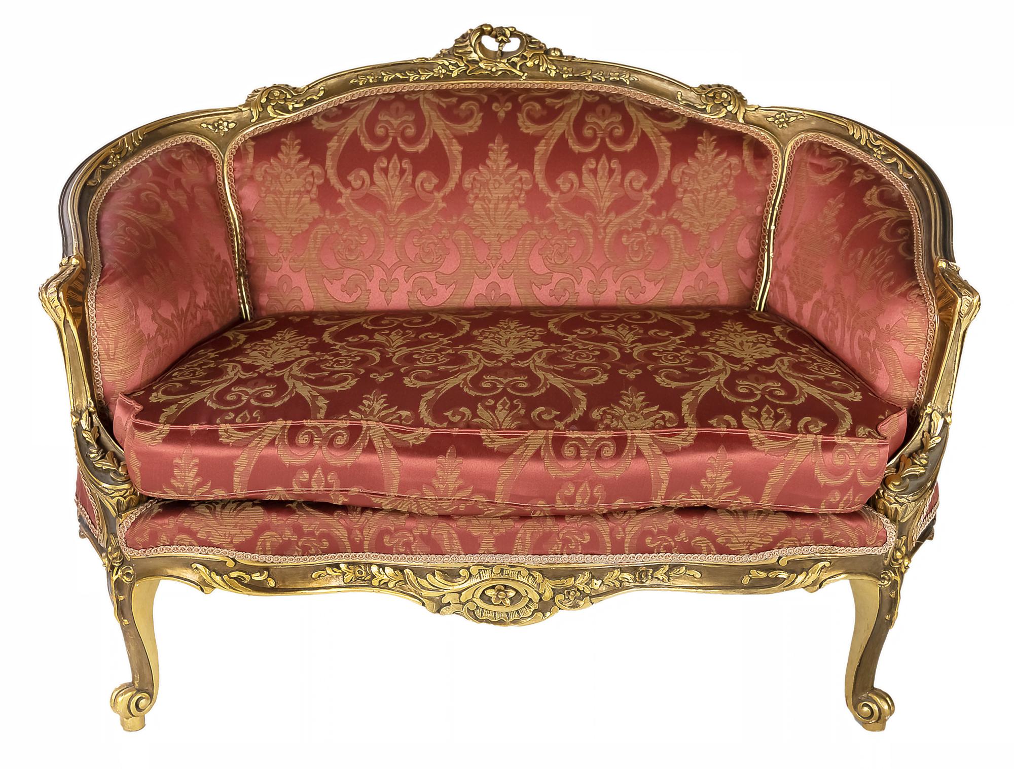 Pair of French handcrafted and gilded wood loveseat sofas from 1950s.
The sofas are upholstered with red and gold colours damask pattern.
Very good vintage condition.