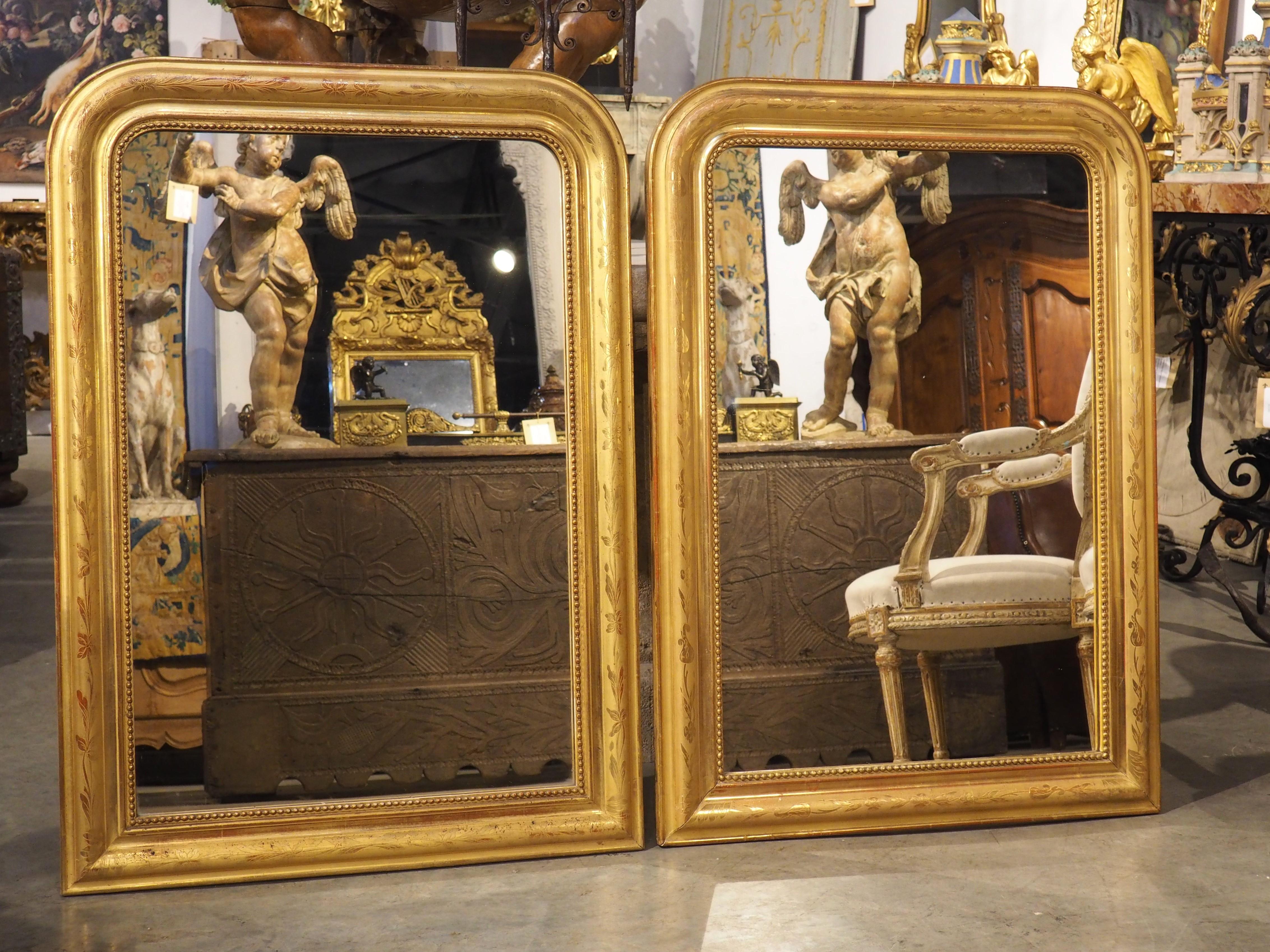 Pair of French Gold Leaf Louis Philippe Mirrors with Floral Motifs, C. 1890 In Good Condition For Sale In Dallas, TX