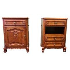 Pair of French Golden Oak Bedside Cabinets   This is a pretty pair of cabinets