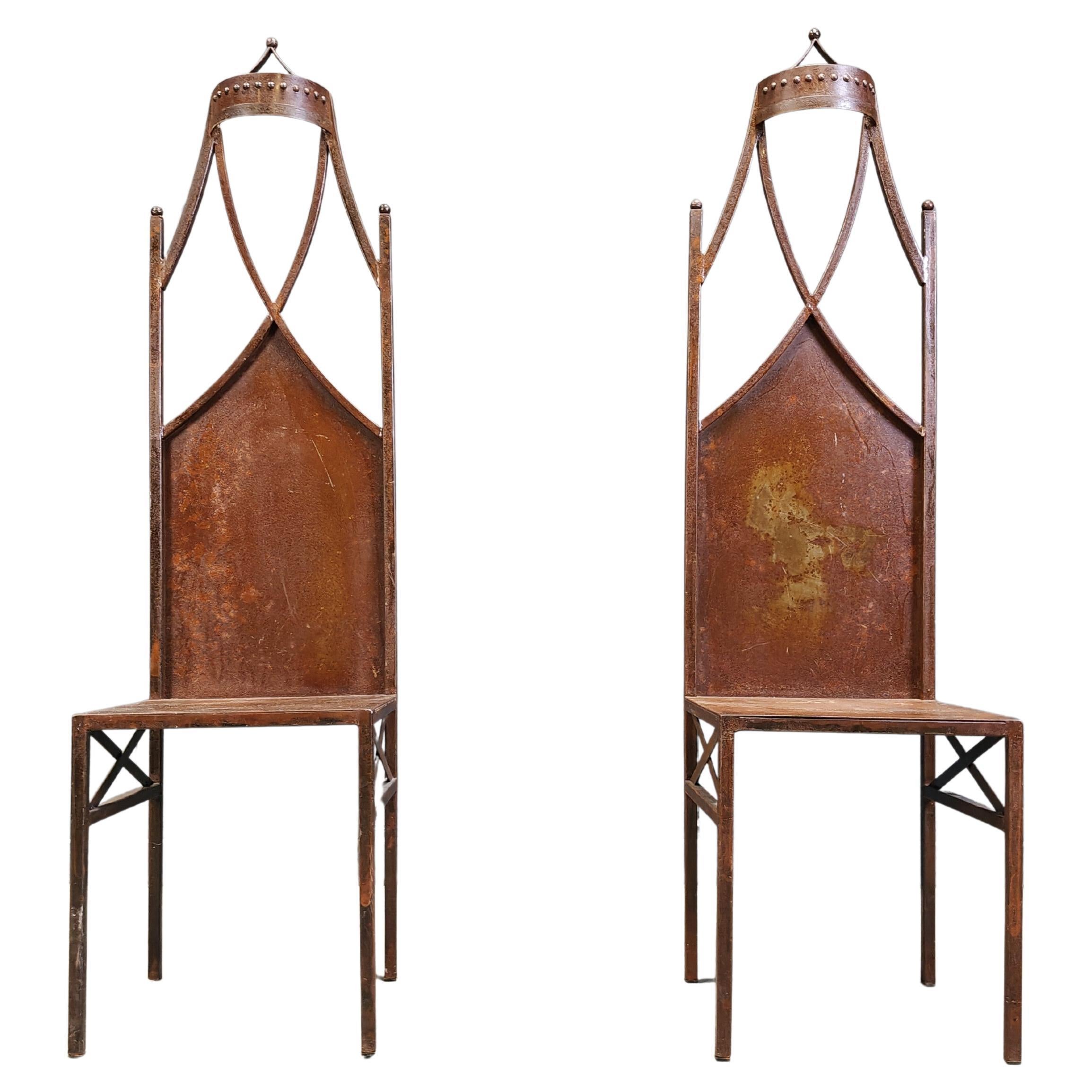 Paire de chaises gothiques à haut dossier, 1960s