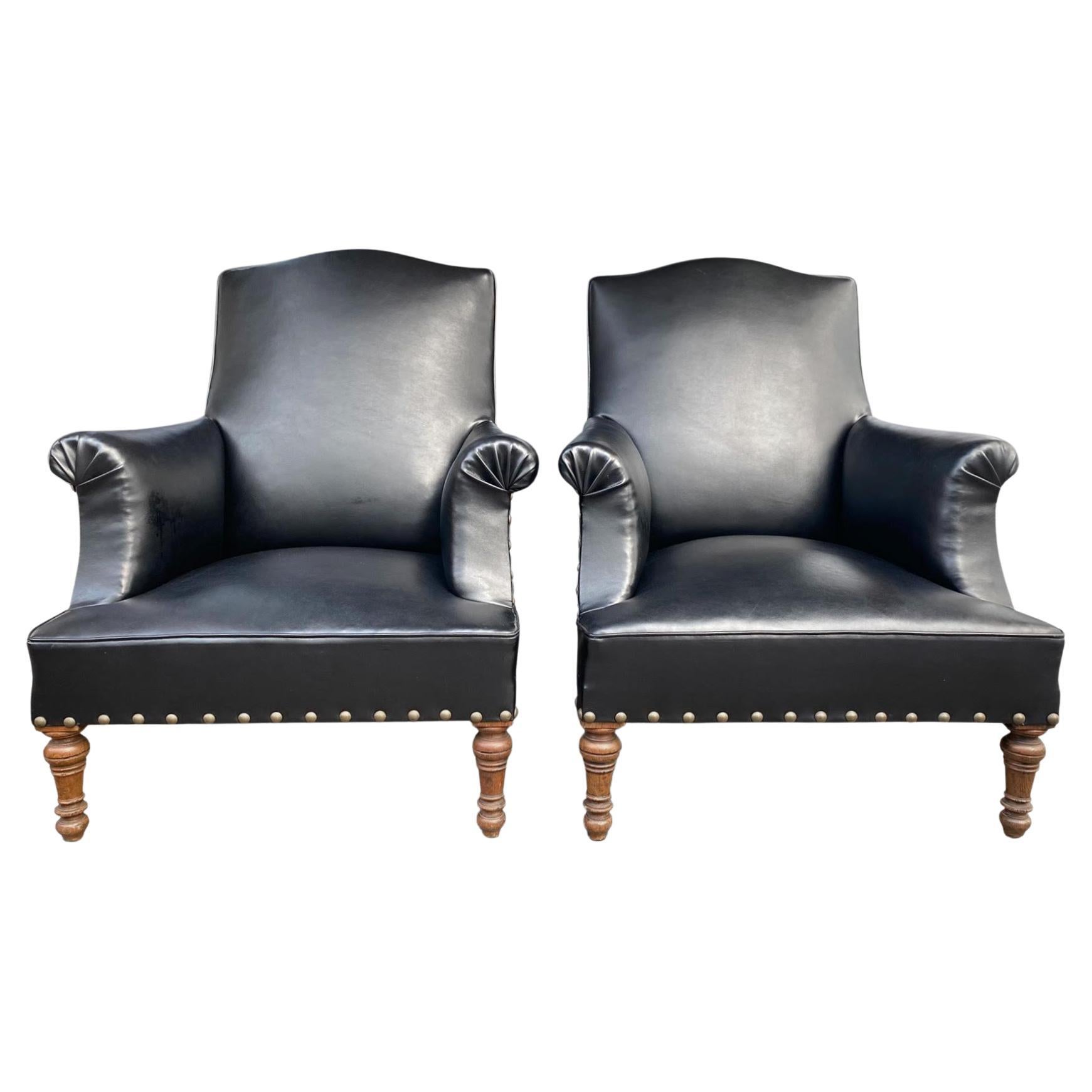 Paire de fauteuils français du 19ème siècle en cuir noir de grande qualité