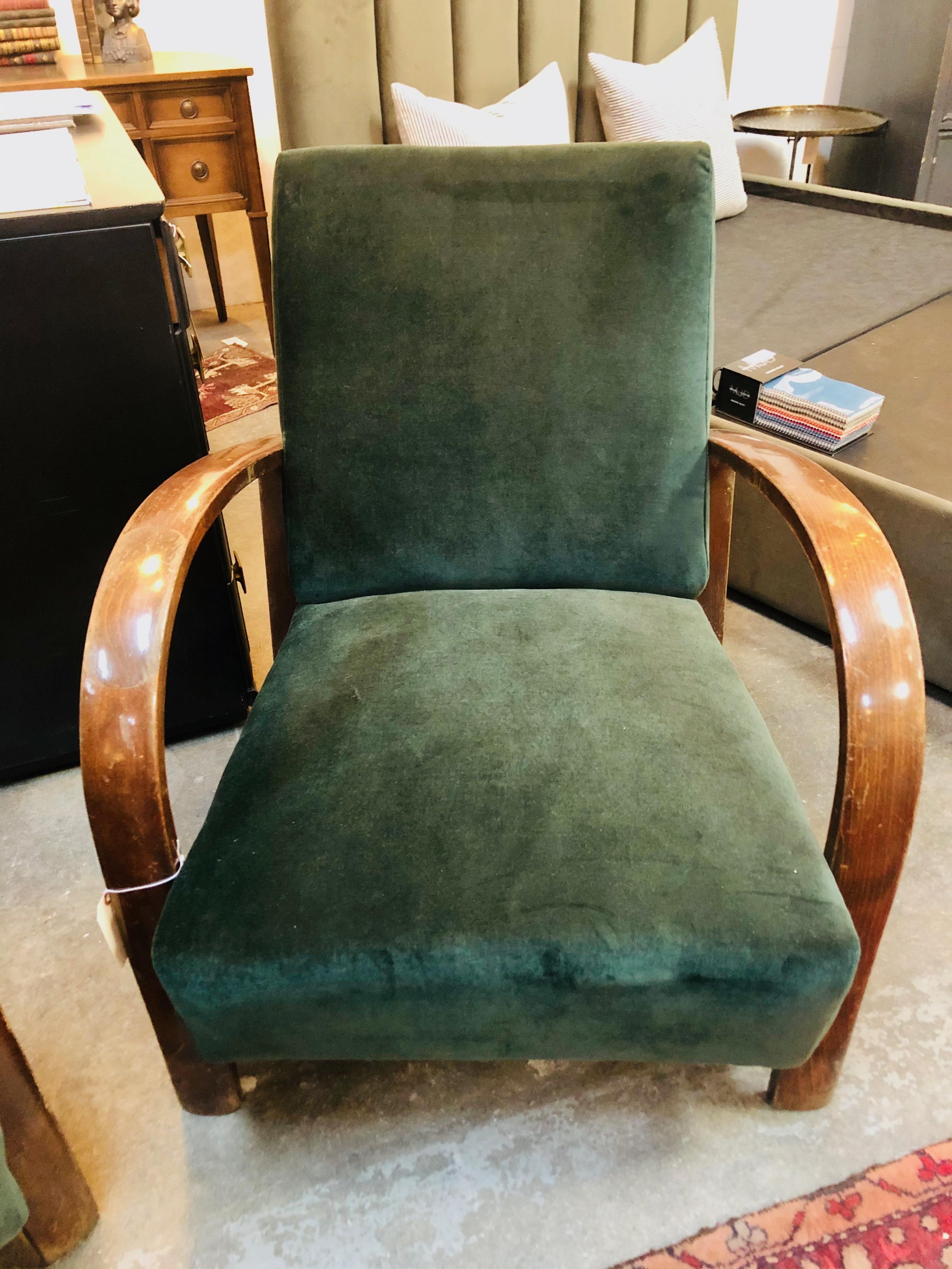 Pair of French Green Velvet Art Deco Chairs In Good Condition In Los Angeles, CA