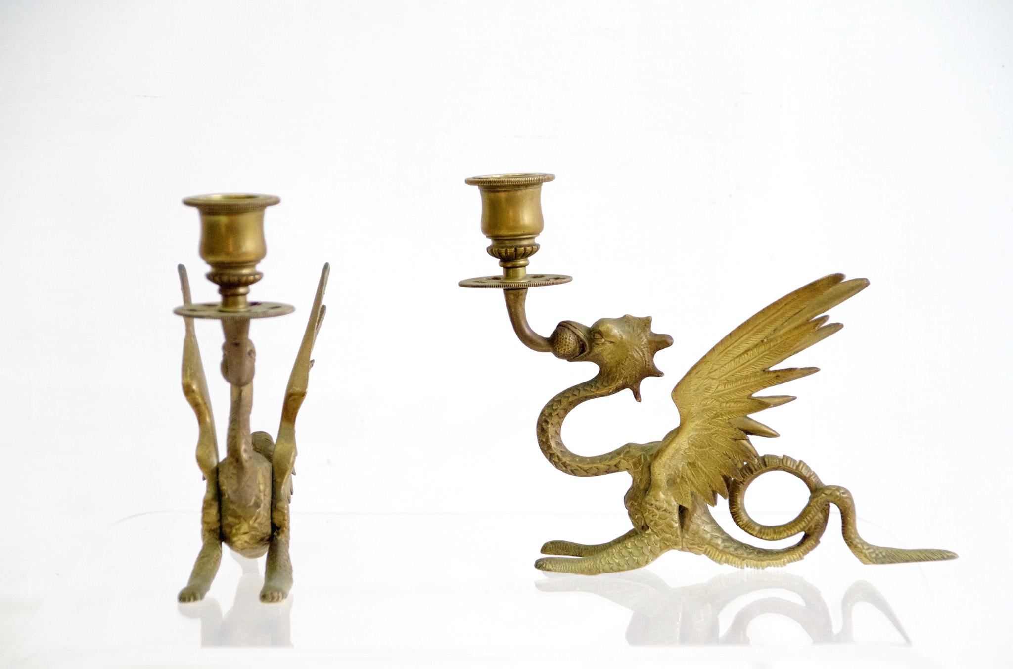 A great pair of candleholders in solid bronze made in France in early 20th century.