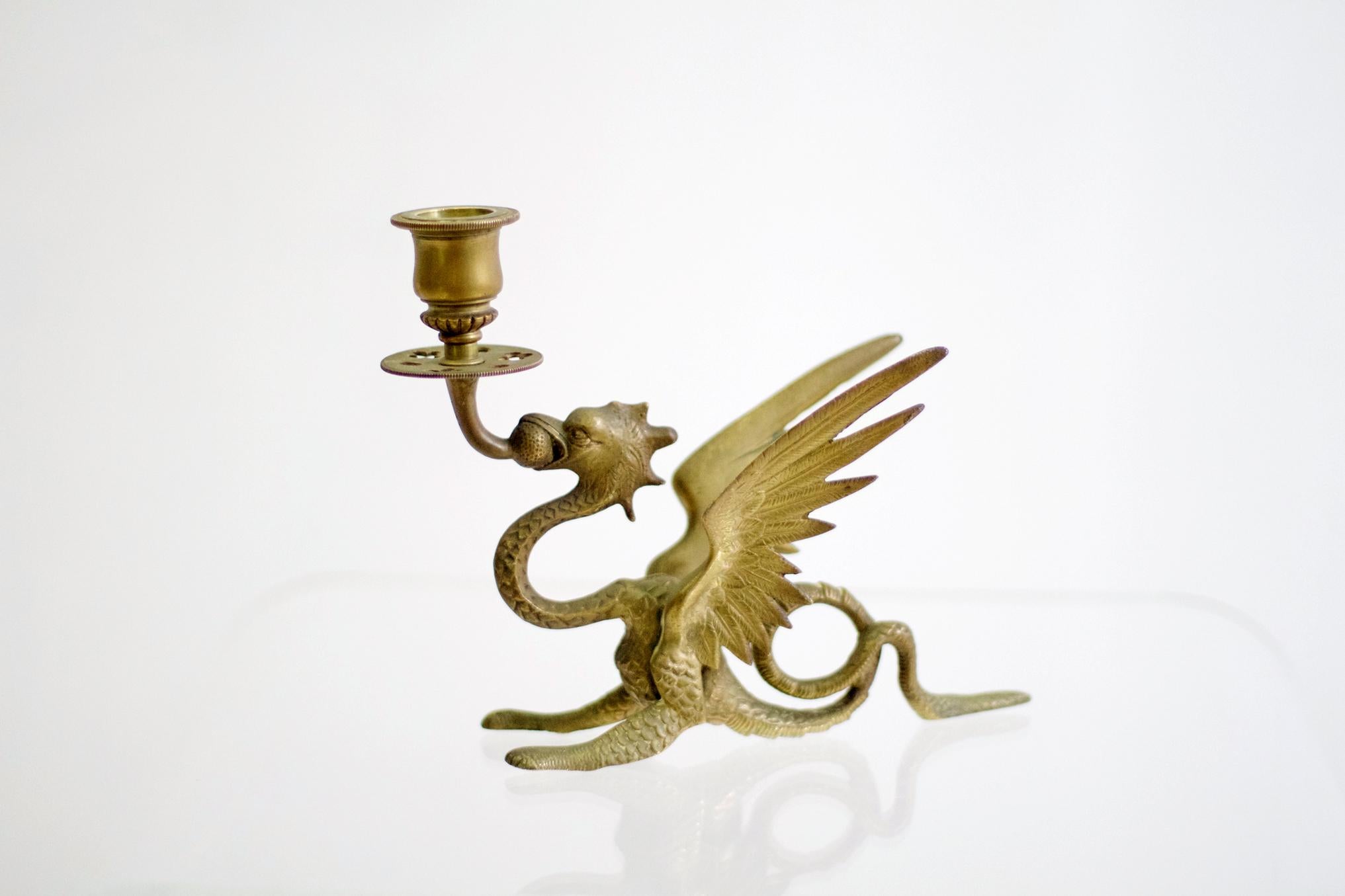 Pair of French Griffin Candleholders in Bronze In Good Condition In Albano Laziale, Rome/Lazio