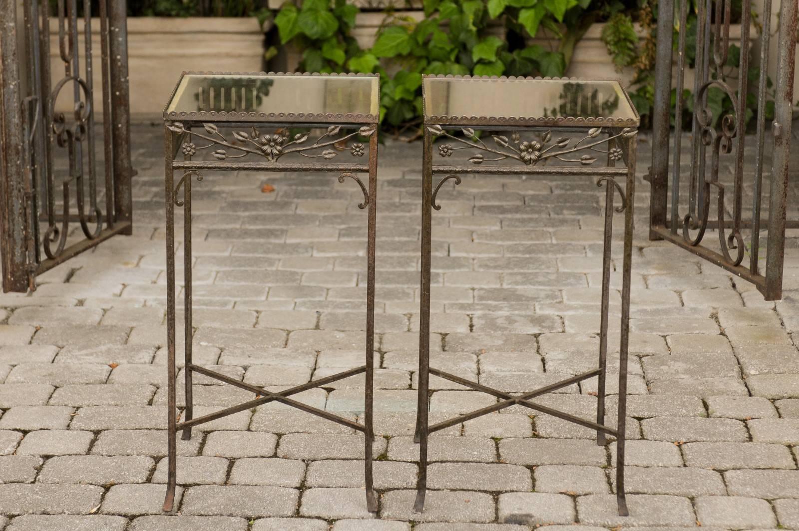 Pair of French Hand-Wrought Iron Side Tables with Floral Motifs, circa 1900 6