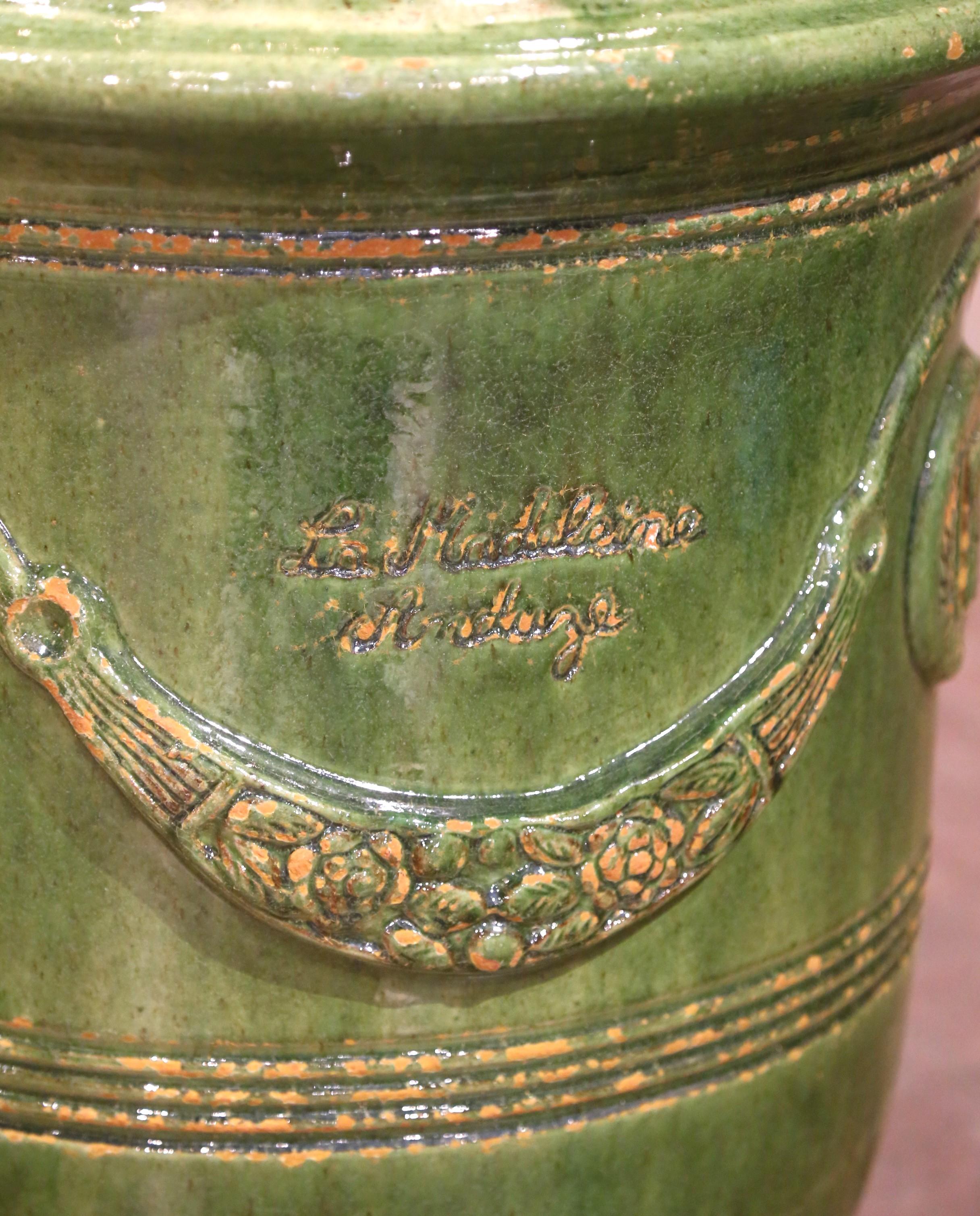 Coppia di fioriere Anduze in terracotta smaltata fatte a mano da La Madeleine In condizioni ottime in vendita a Dallas, TX