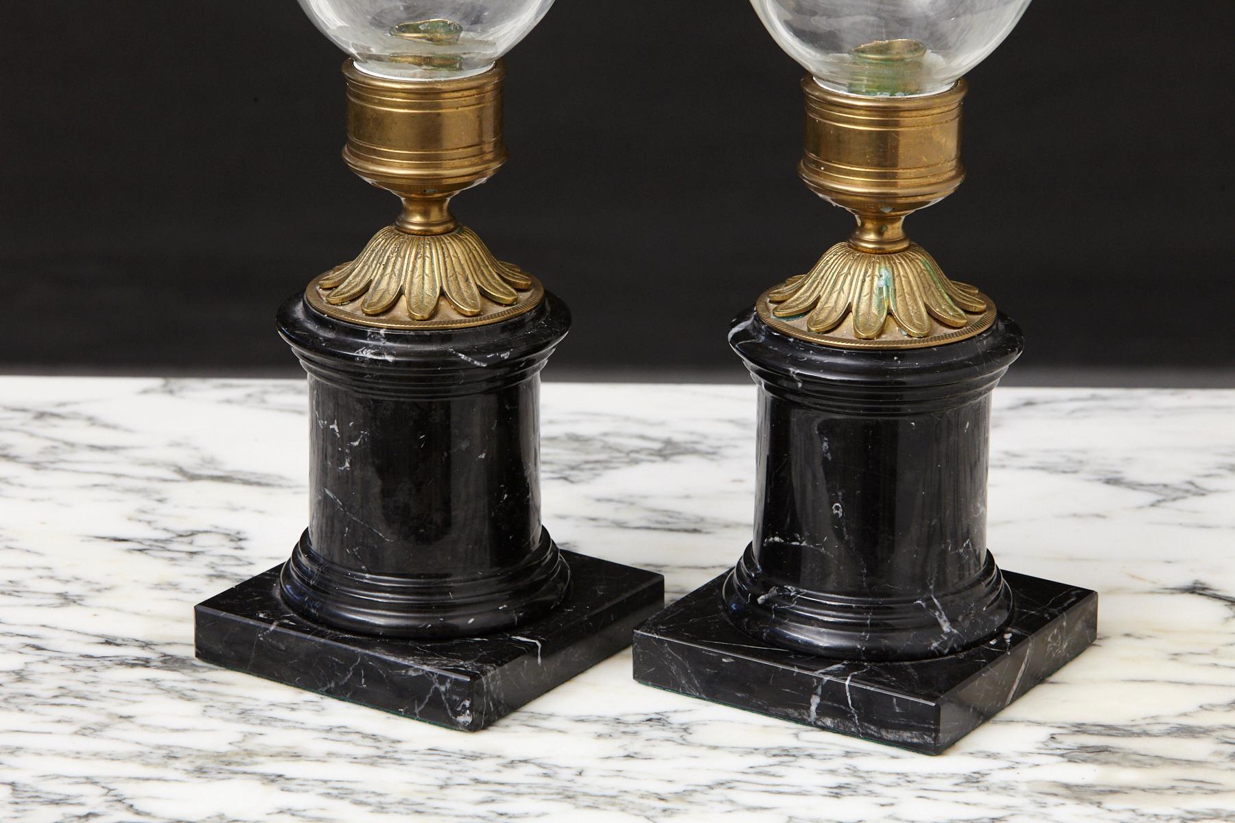 Pair of French Hurricane Candle Lamps with Brass and Marble Base In Good Condition In Pau, FR