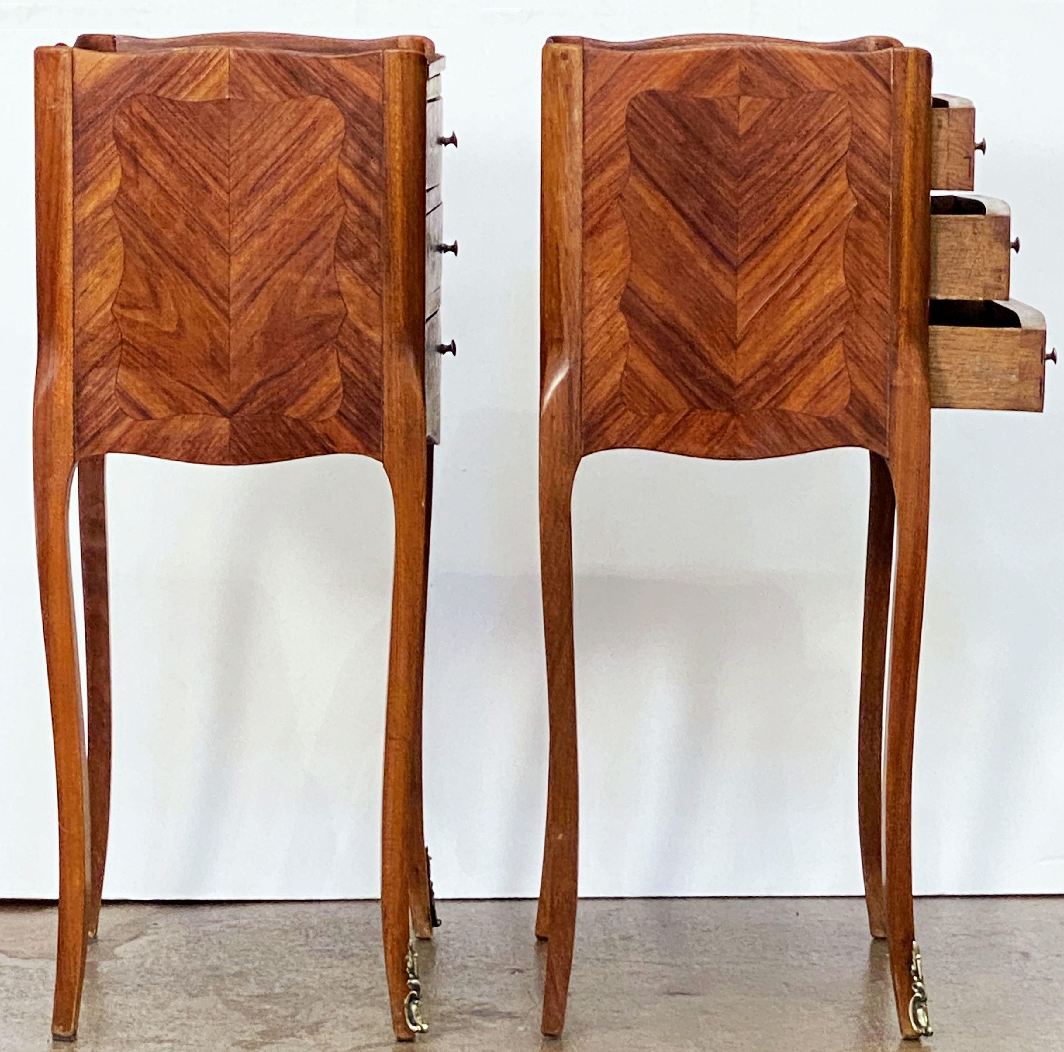 Pair of French Inlaid Bedside Tables or Nightstands on Cabriole Legs 5