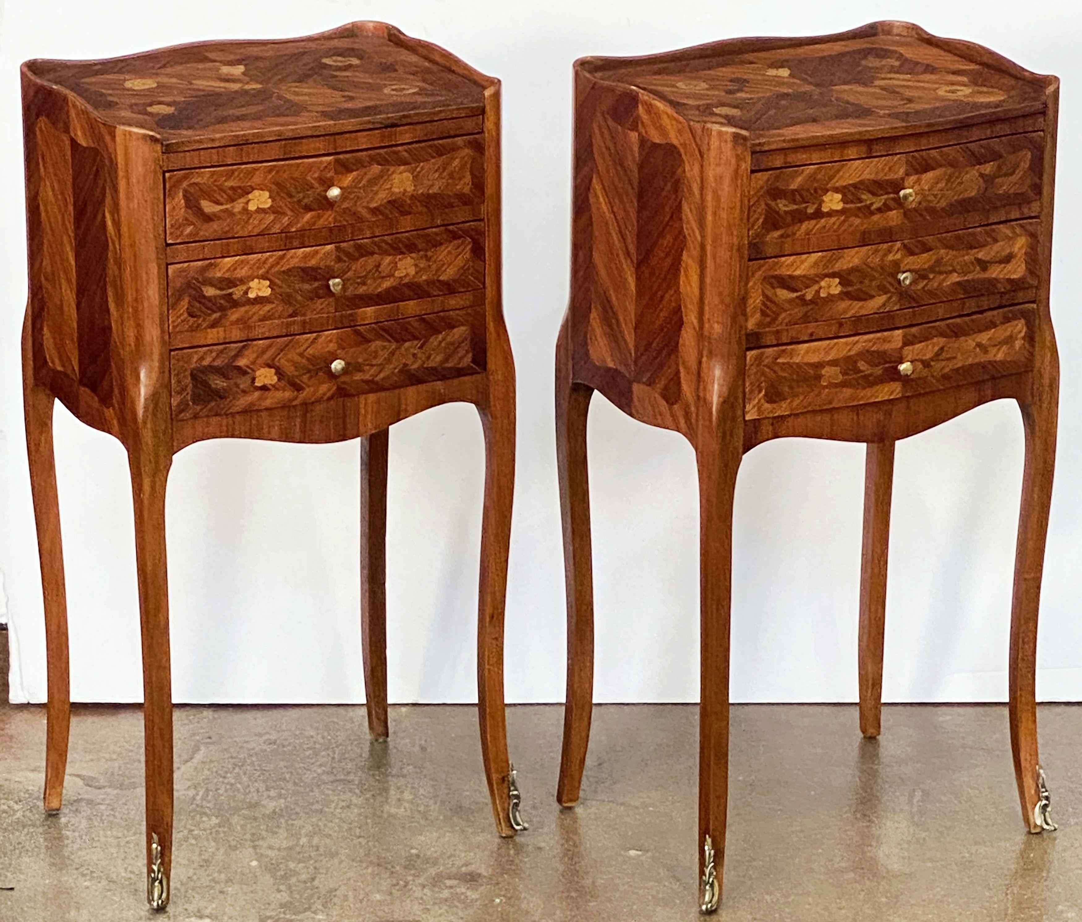 Pair of French Inlaid Bedside Tables or Nightstands on Cabriole Legs 9
