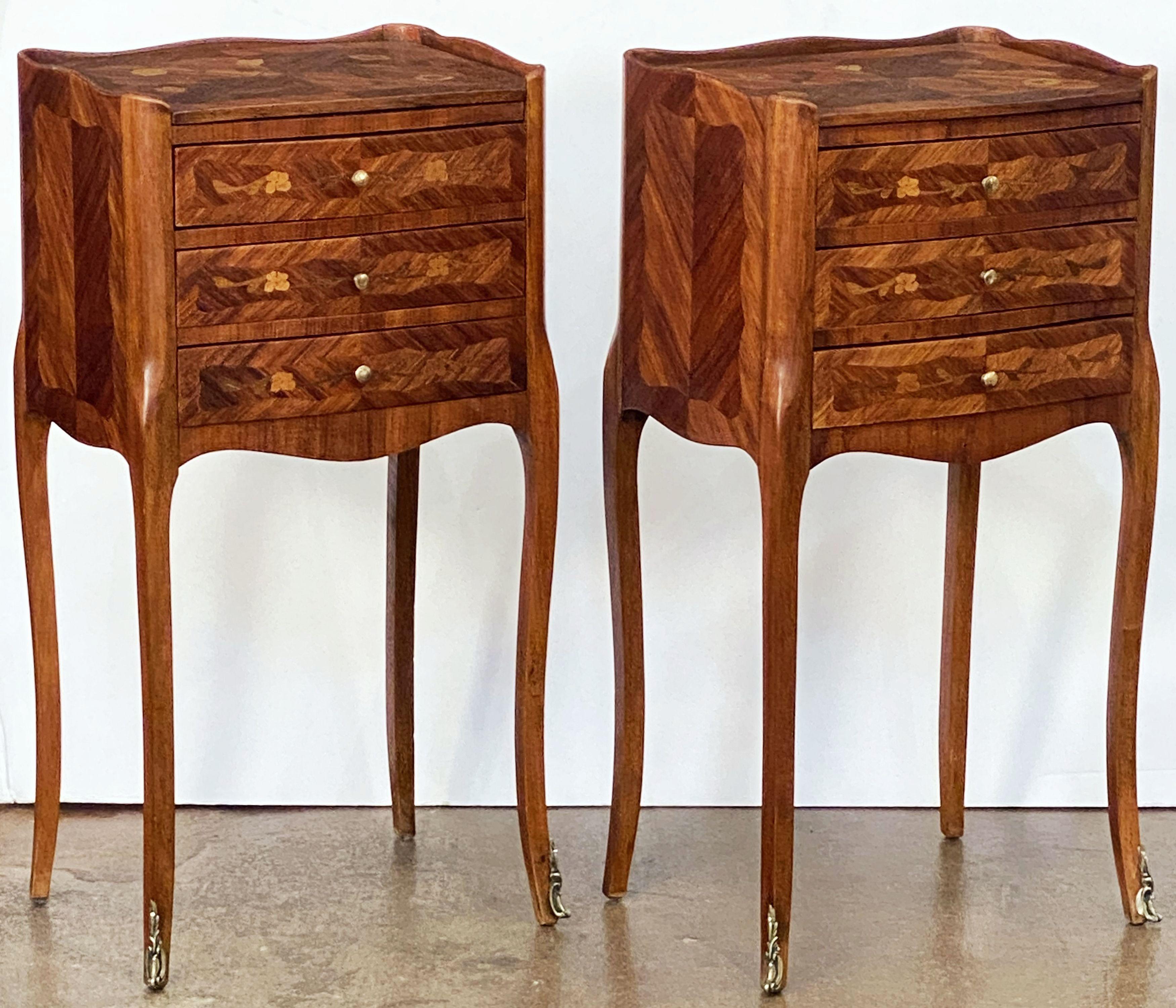 Pair of French Inlaid Bedside Tables or Nightstands on Cabriole Legs 10