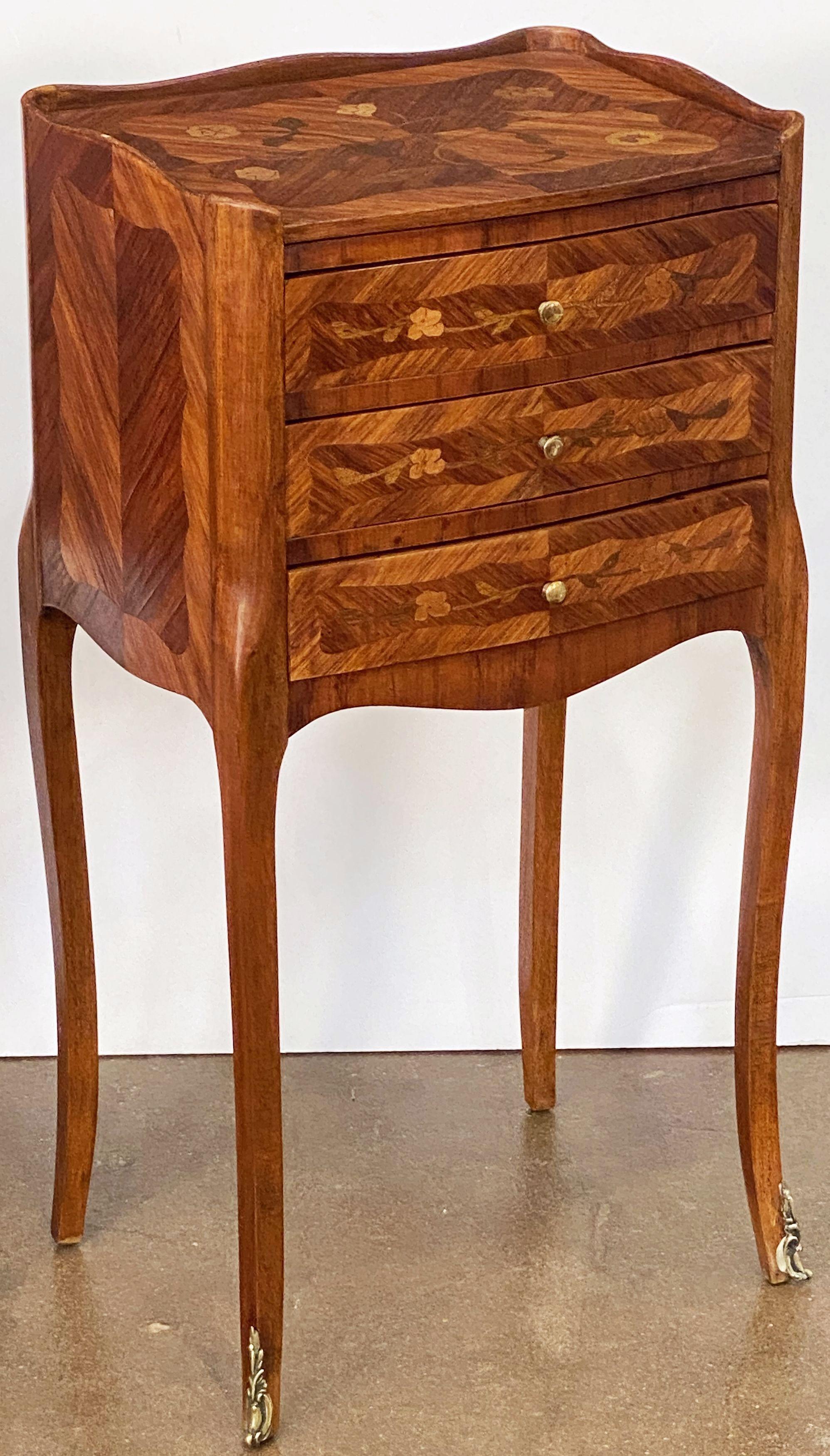 Metal Pair of French Inlaid Bedside Tables or Nightstands on Cabriole Legs