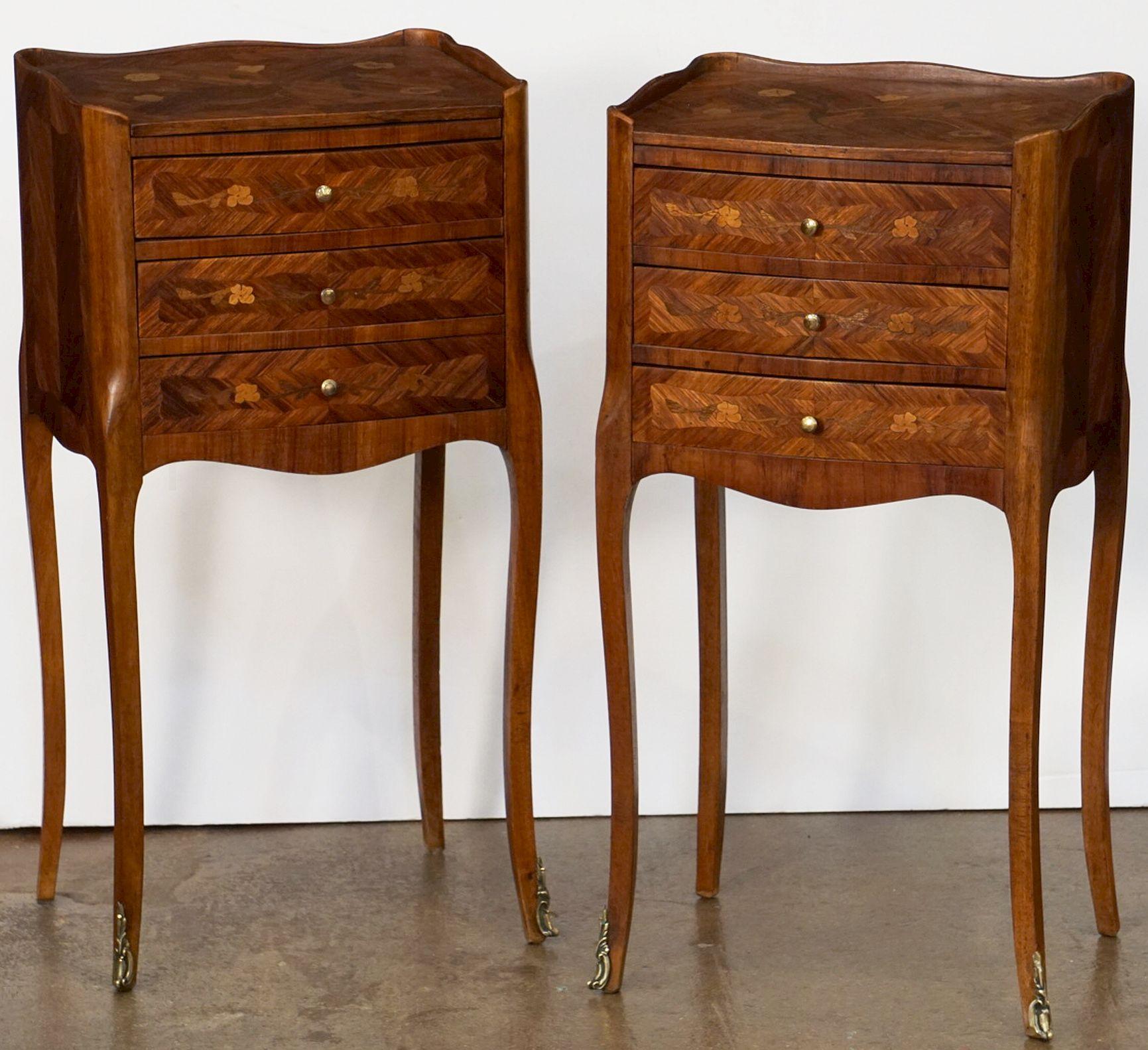 Pair of French Inlaid Bedside Tables or Nightstands on Cabriole Legs 1