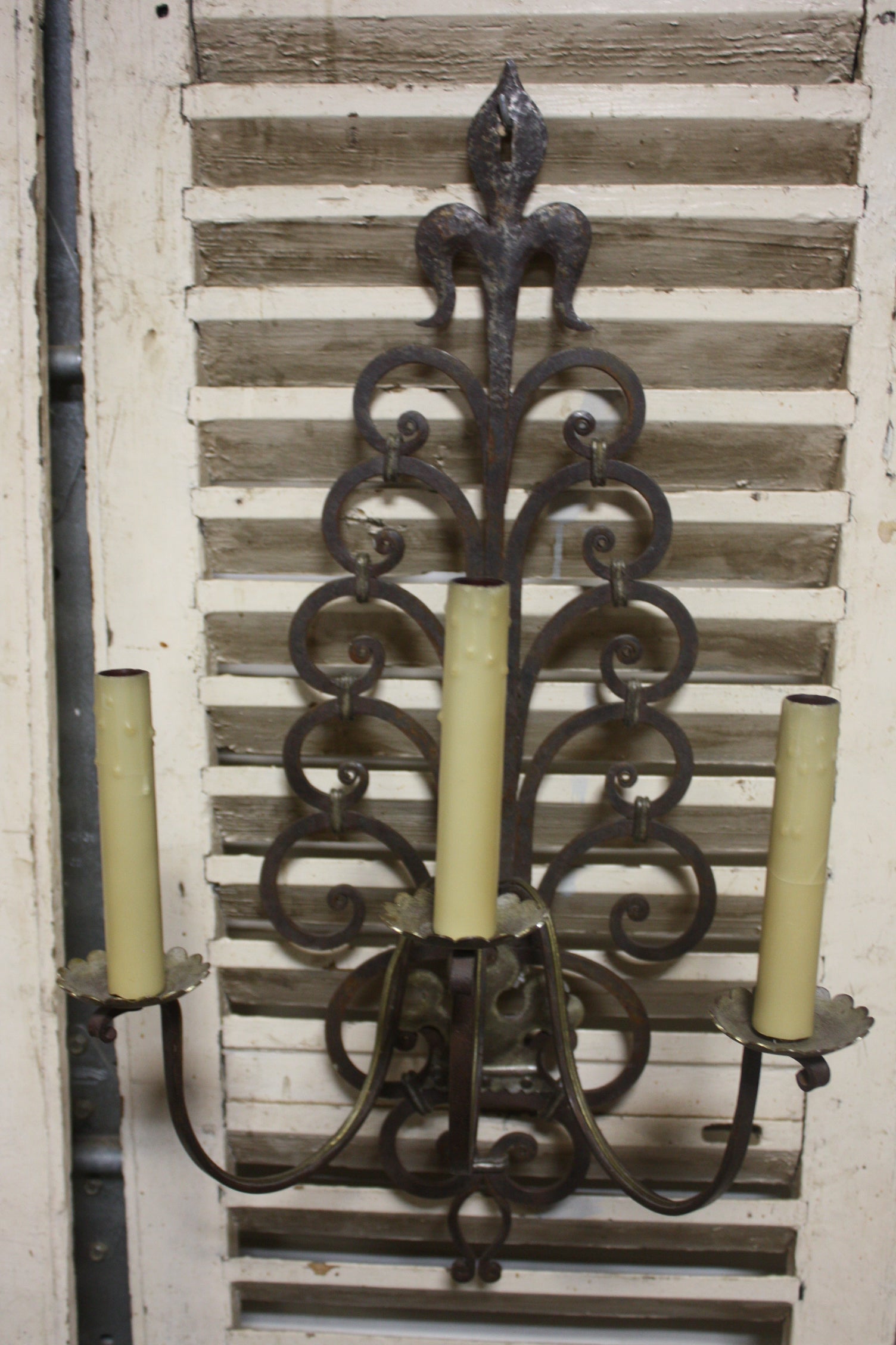 Metal Pair of French Iron Sconces, Early 20th Century For Sale