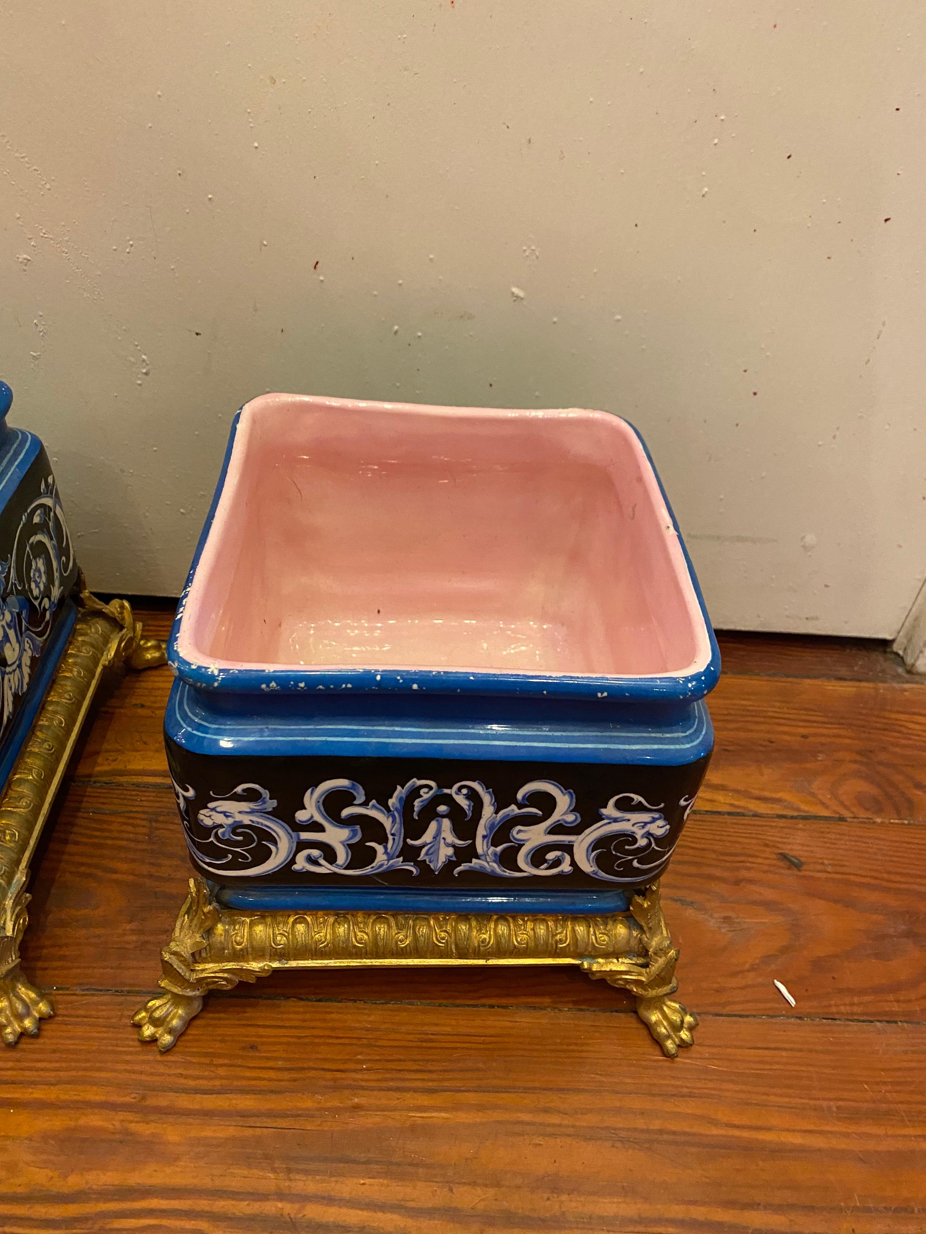 Pair of French Jardinière with Gilt Bronze Mounts In Good Condition For Sale In Natchez, MS