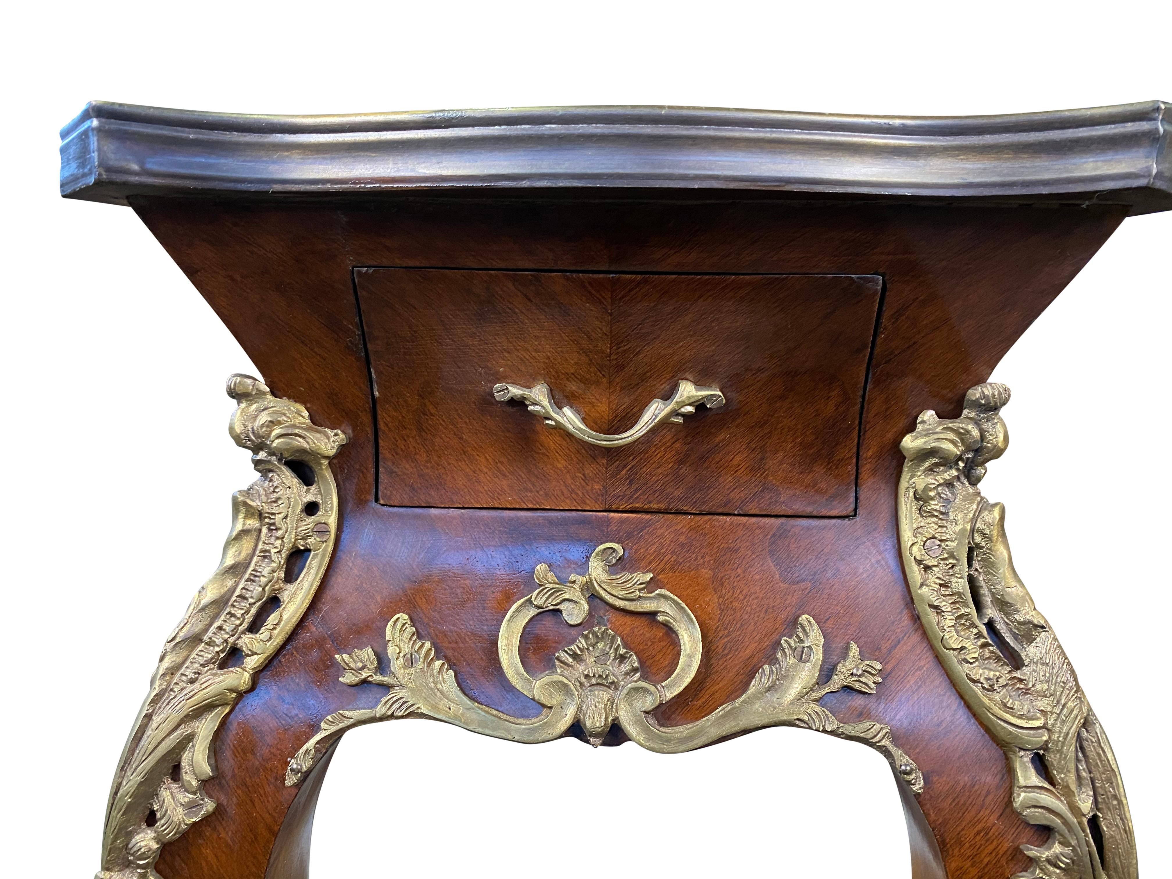 Pair of French Kingwood Side Tables, 20th Century For Sale 1