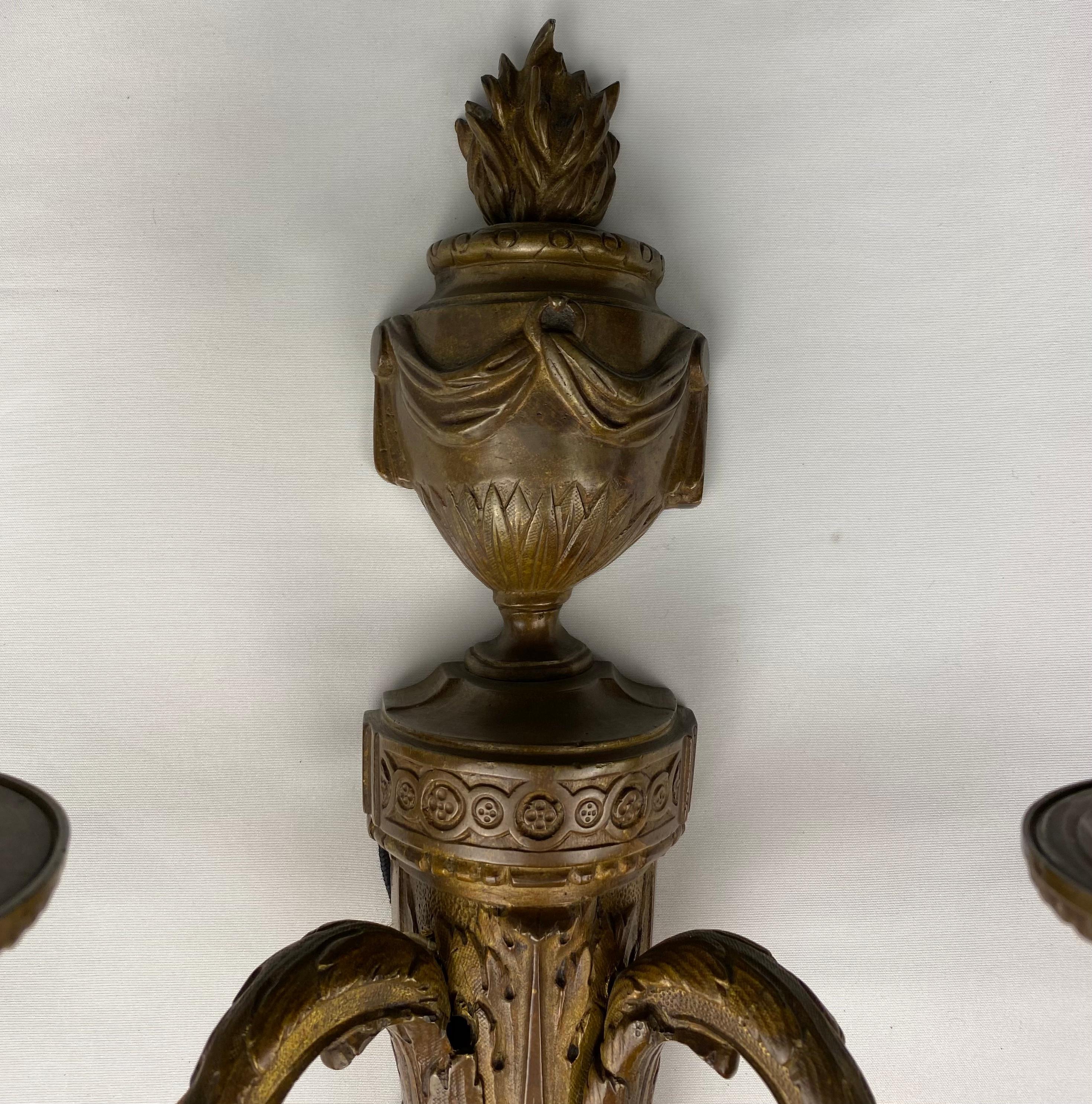 Pair of French Late 18th Century Louis XVI Style Bronze Sconces 6