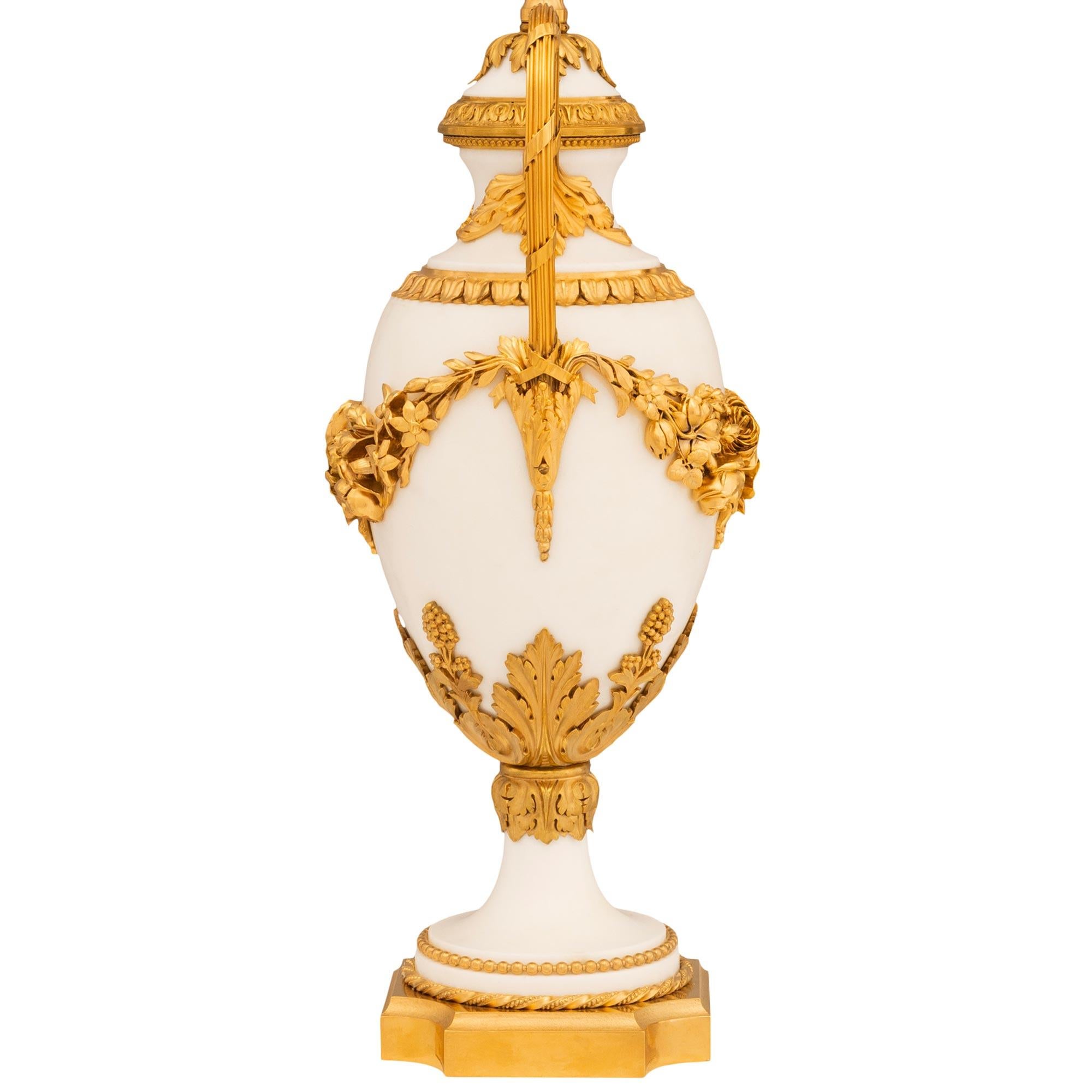 Neoclassical Pair Of French Late 19th Century Neo-Classical St. Ormolu & White Carrara Marble For Sale
