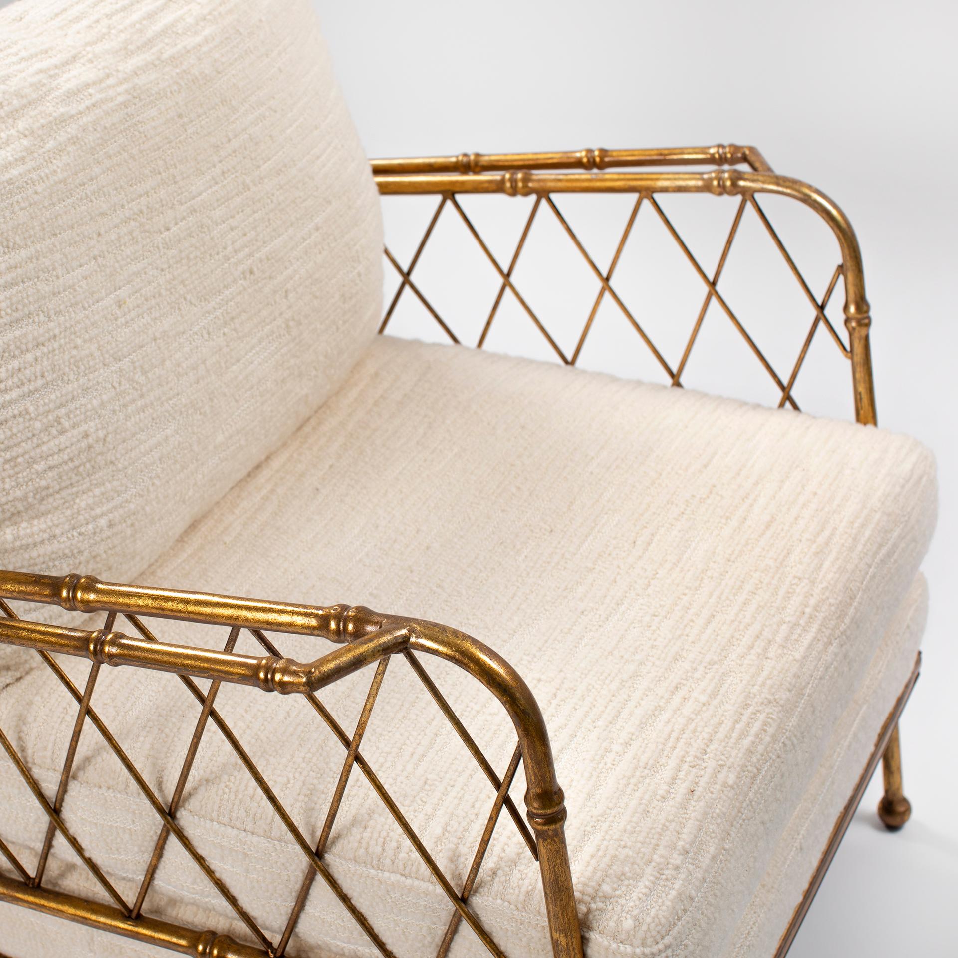 20th Century Pair of French Mid-Centruy Gilt Iron Faux Bamboo Armchairs Offwhite Bouclé 1980s