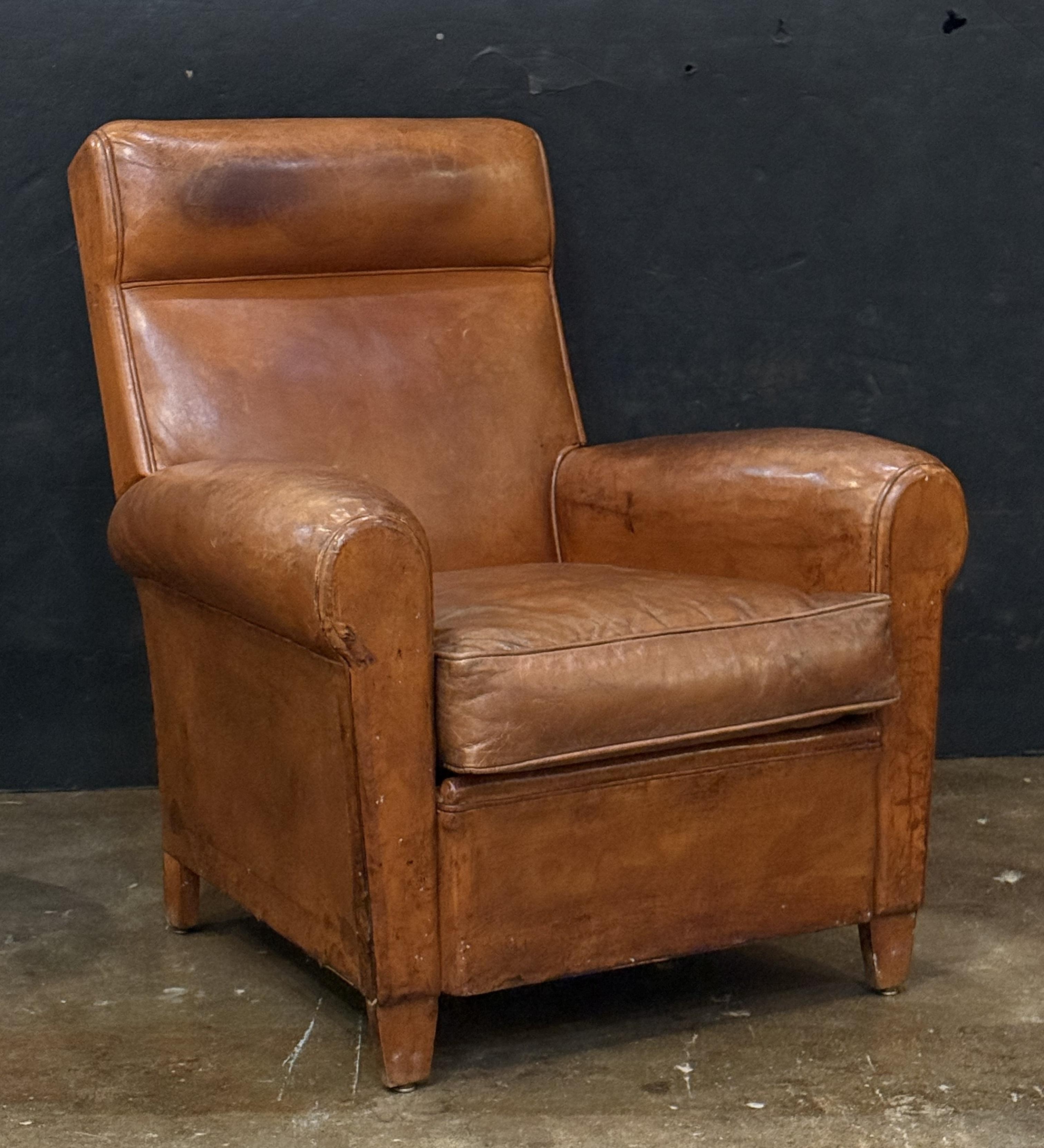 Pair of French Leather Club or Lounge Chairs from the Art Deco Era In Good Condition For Sale In Austin, TX