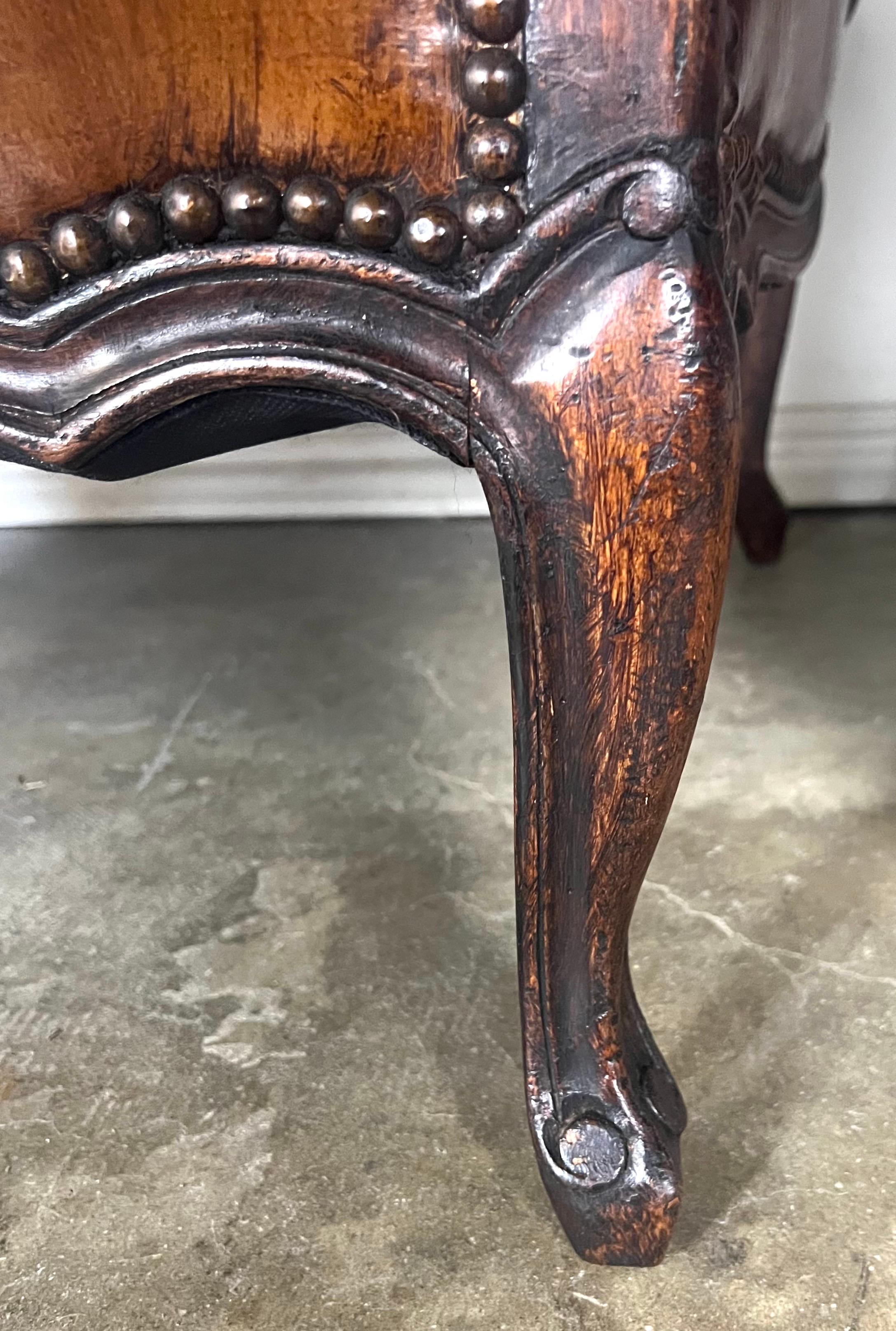 Paire de chaises à dossier touffeté en cuir français, vers 1930 en vente 6