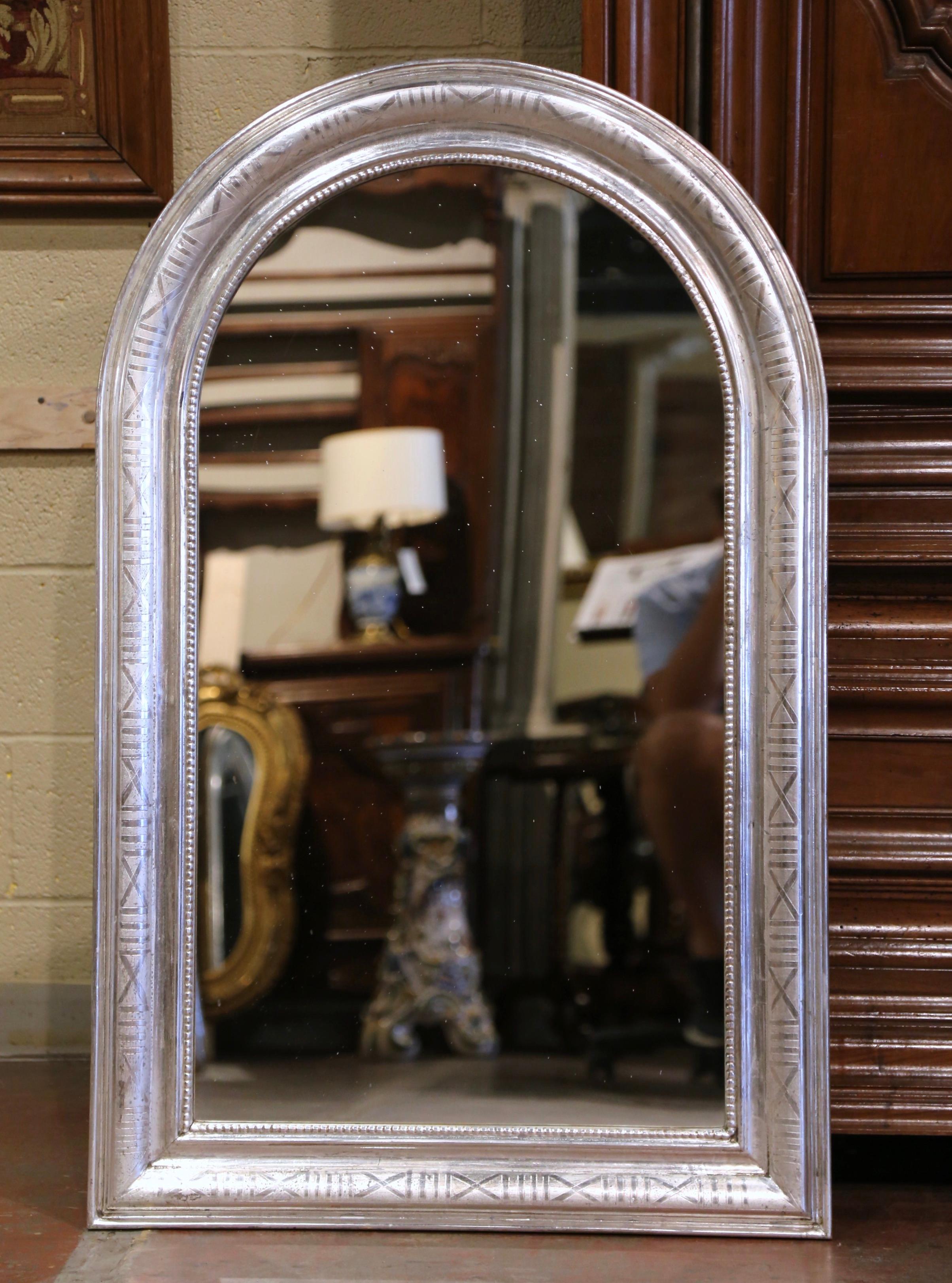 Pair of French Louis Philippe Silver Leaf Wall Mirrors with Engraved Motifs For Sale 3
