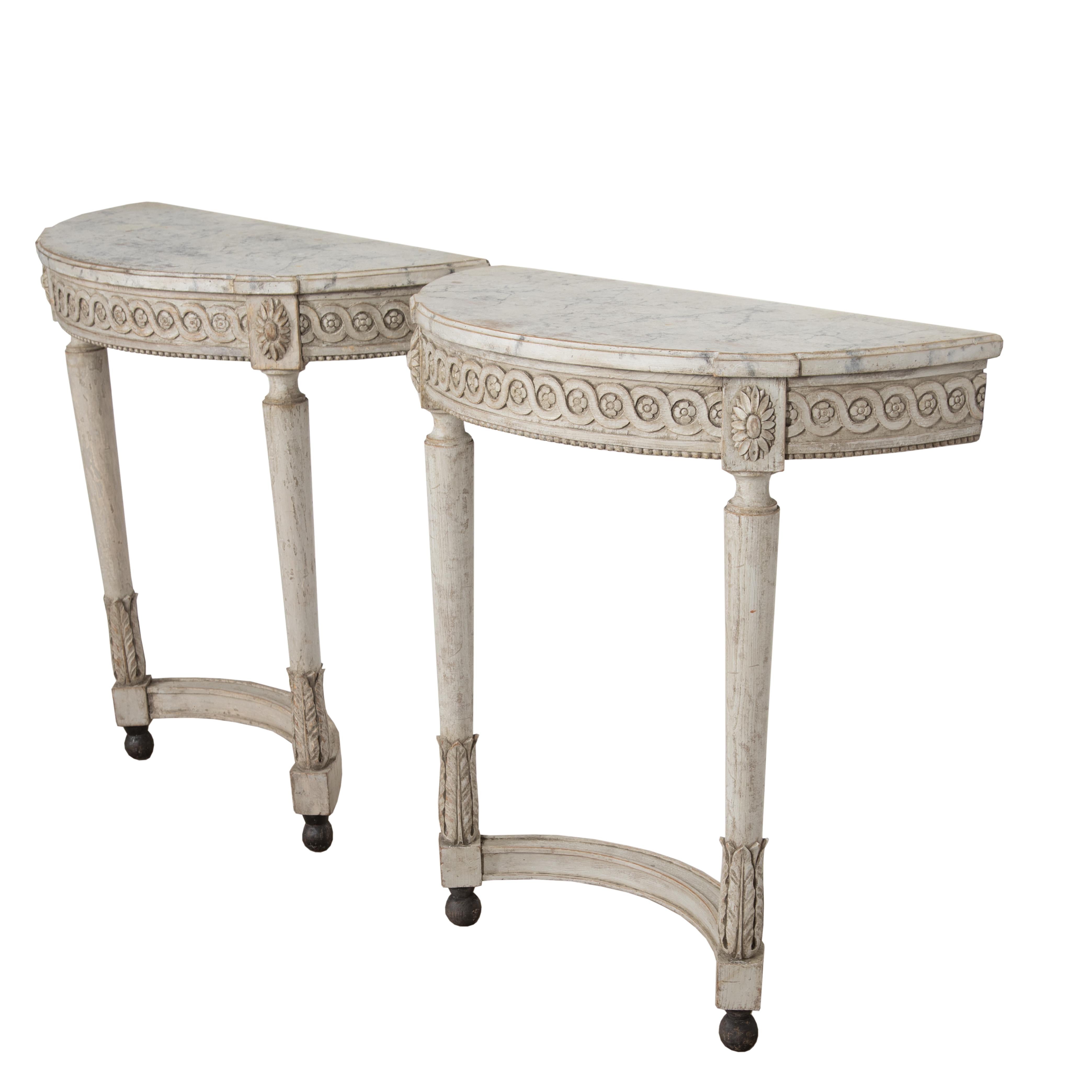 Louis XVI Pair of French Louis Seize Console Tables For Sale
