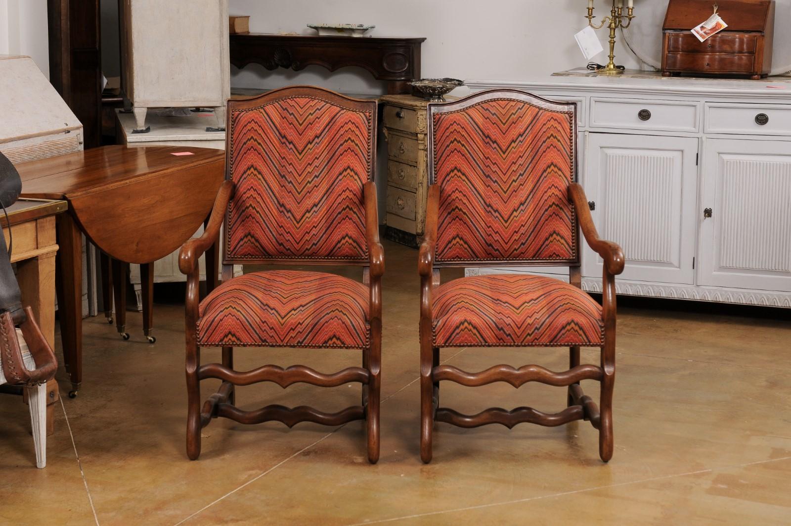 20th Century Pair of French Louis XIII Style 1900s Camelback Fauteuils with Os de Mouton Base