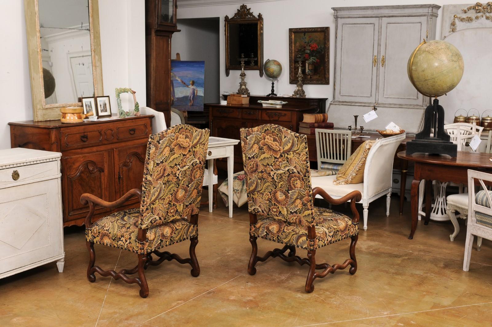 Pair of French Louis XIII Style 19th Century Os de Mouton Wooden Fauteuils For Sale 1
