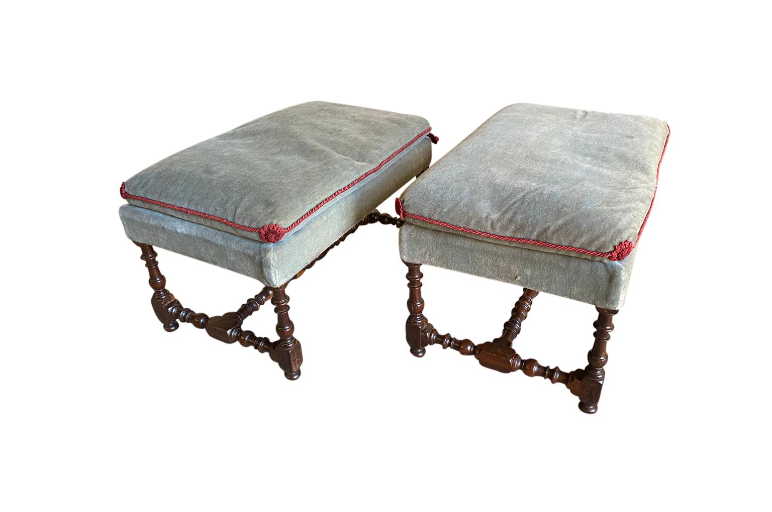 Pair of French Louis XIII Style Stools In Good Condition In Atlanta, GA
