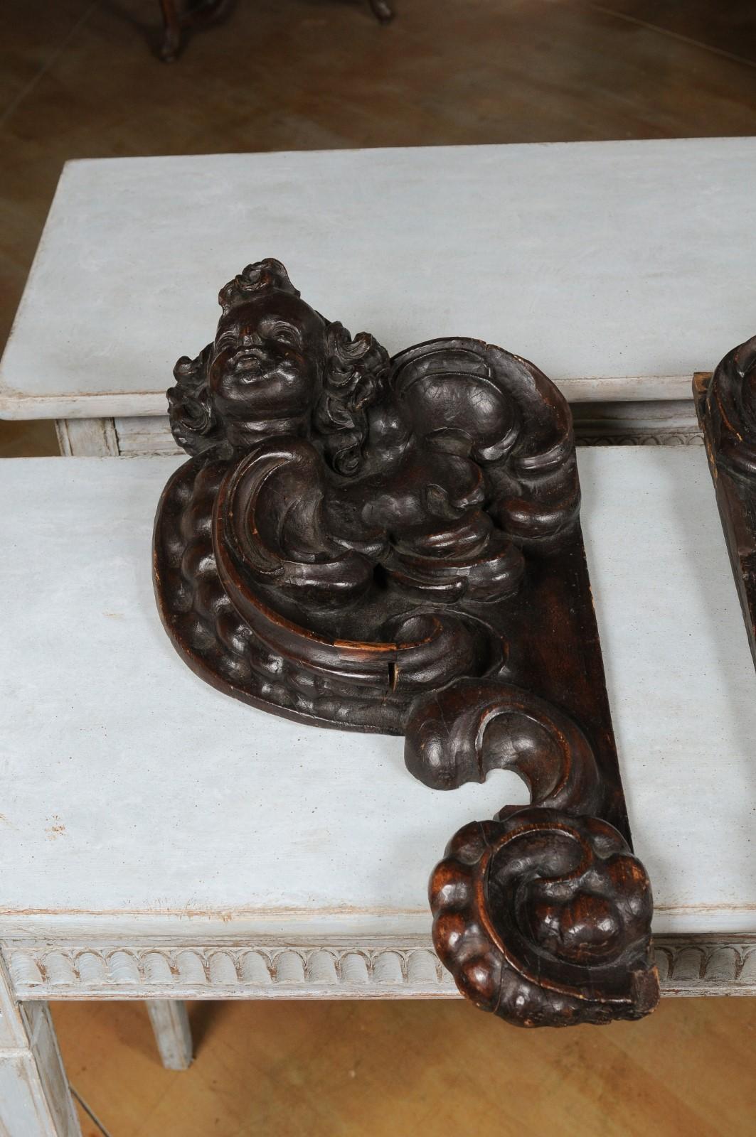 17th Century Pair of French Louis XIV Period 1690s Carved Cherub Appliques from Strasbourg For Sale