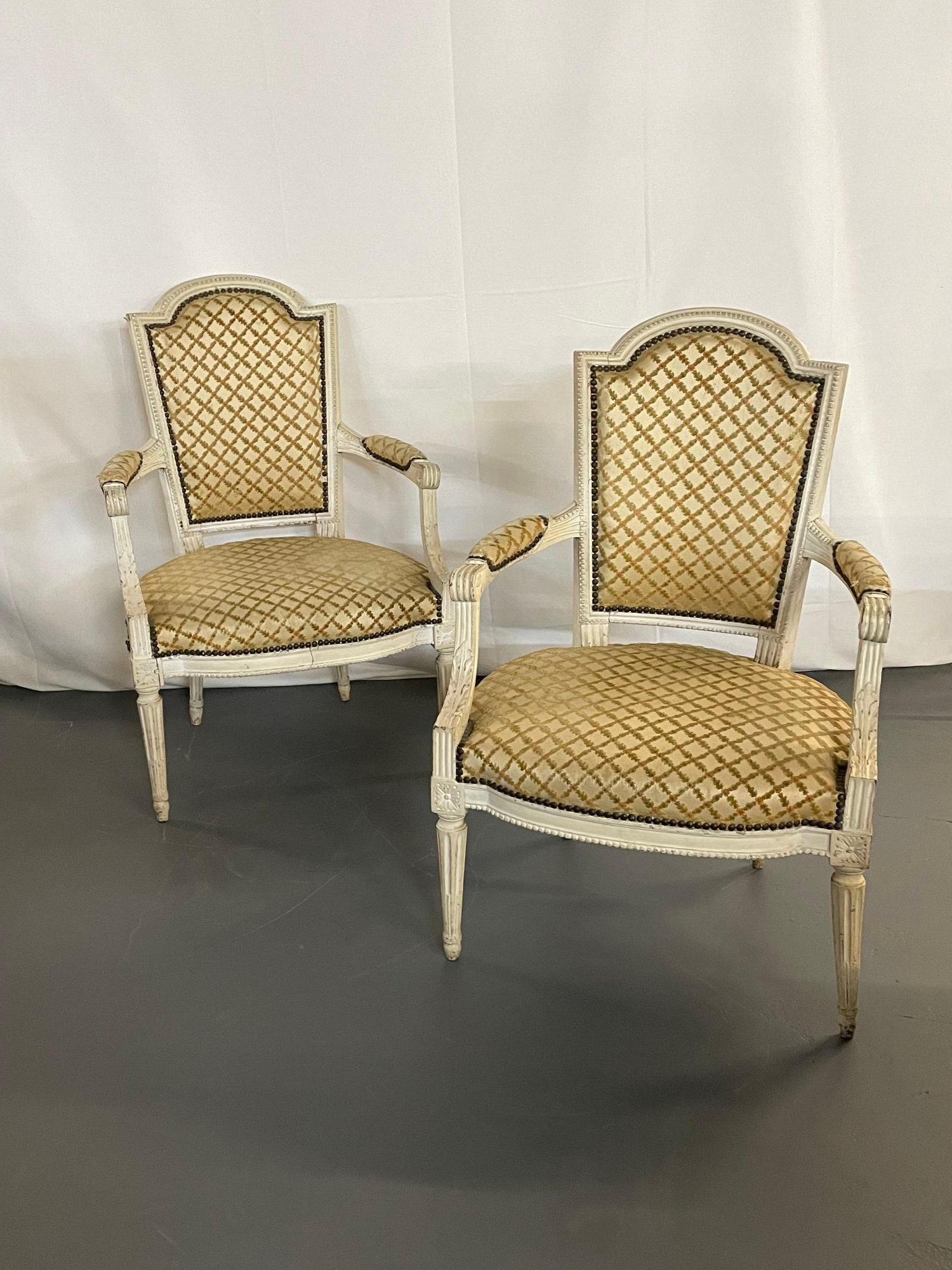 Pair of French Louis XIV Style Armchairs, Fauteuils, Maison Jansen Style, Pegged In Good Condition In Stamford, CT