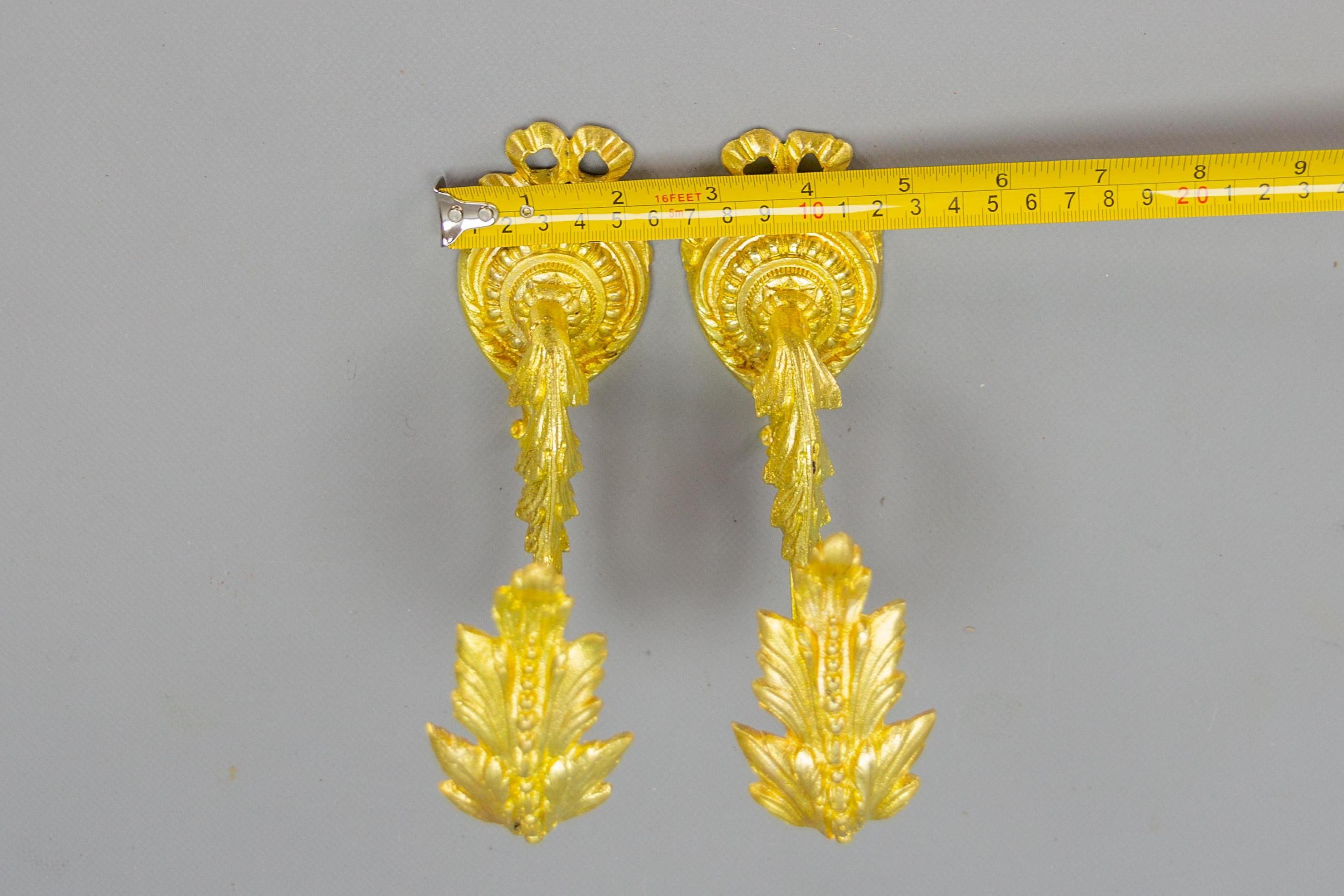 Pair of French Louis XIV Style Gilt Bronze Curtain Tiebacks or Curtain Holders For Sale 11