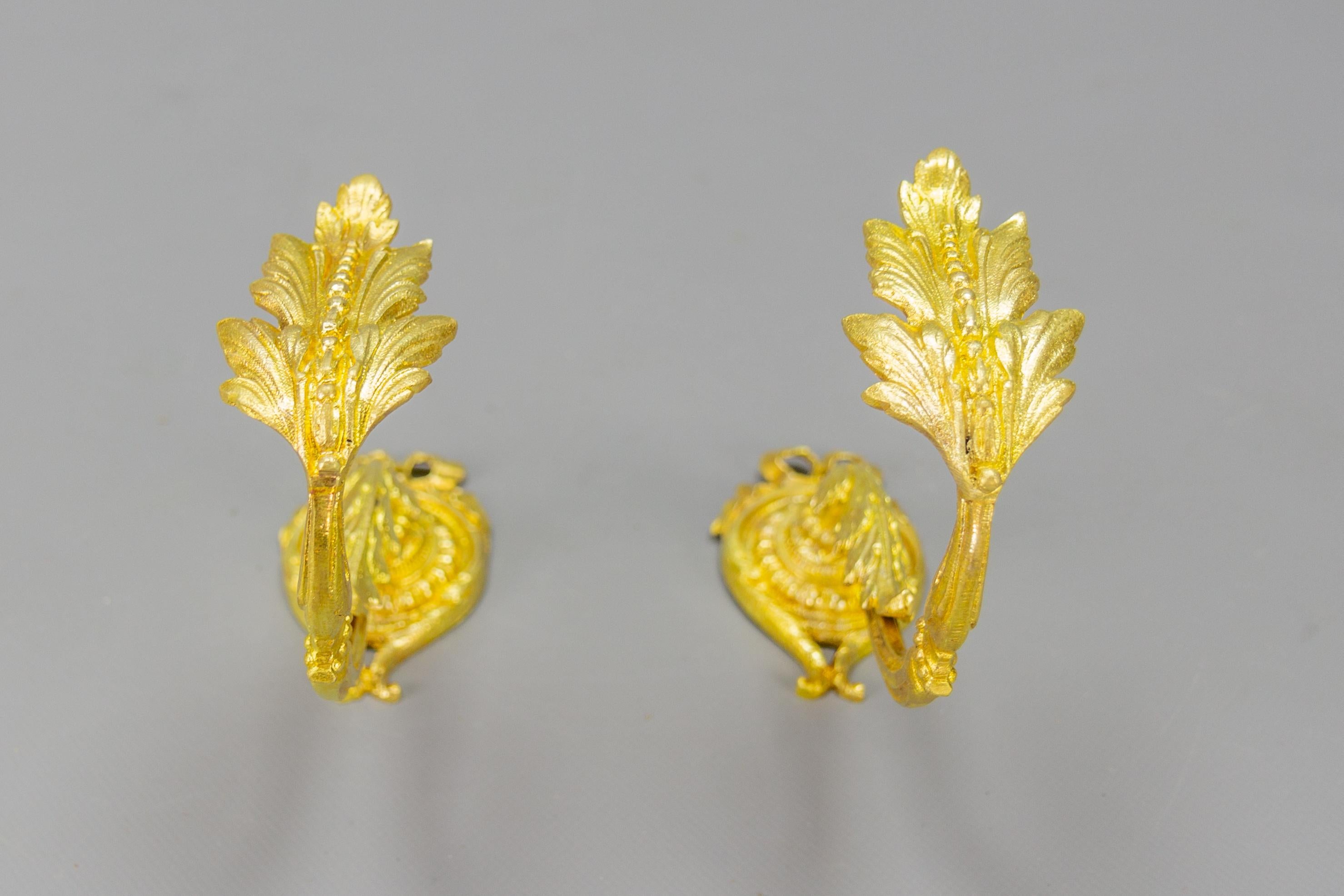 Pair of French Louis XIV Style Gilt Bronze Curtain Tiebacks or Curtain Holders For Sale 1