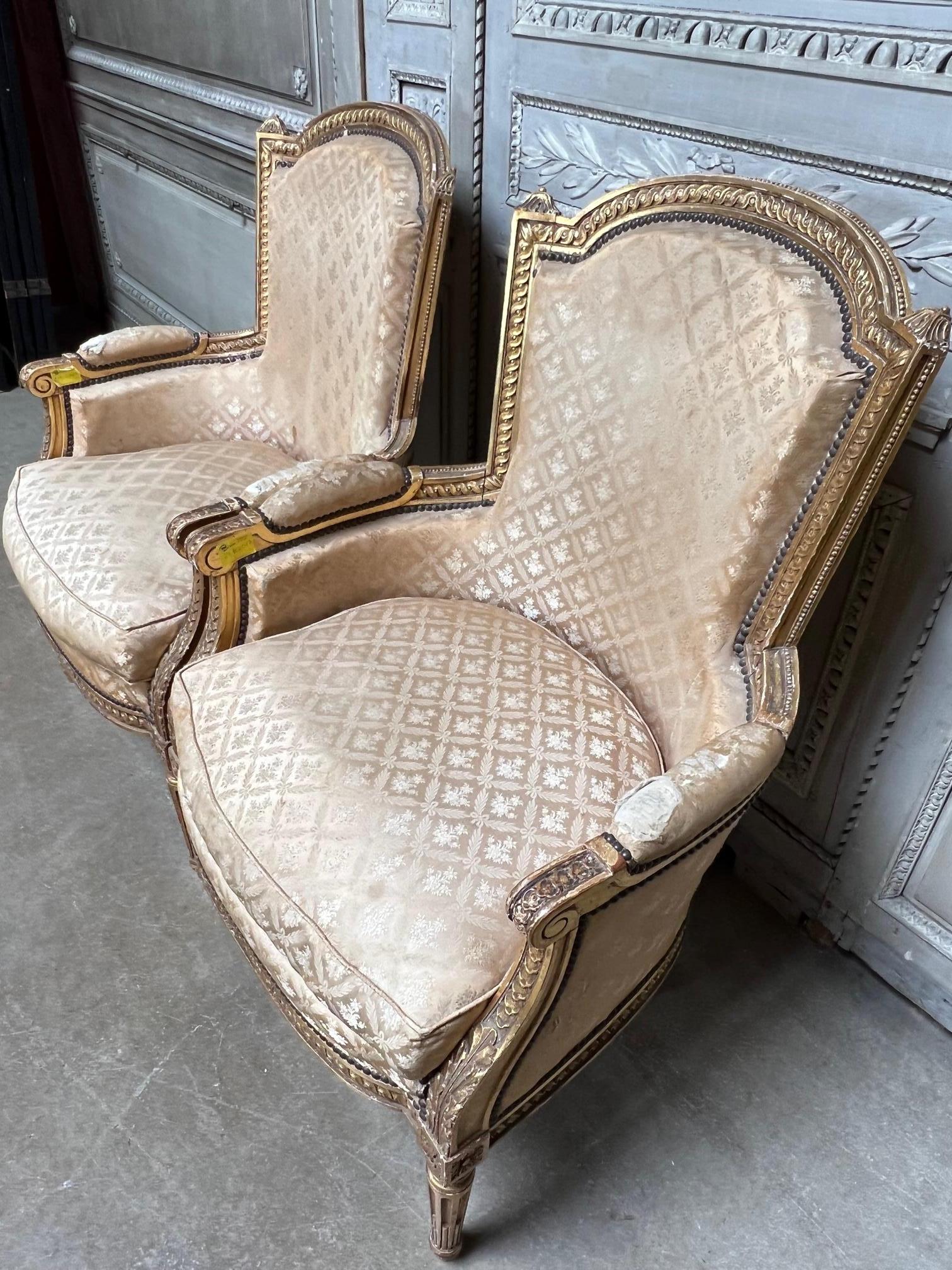Pair of French Louis XIV Style Gilt Wood Bergeres For Sale 3