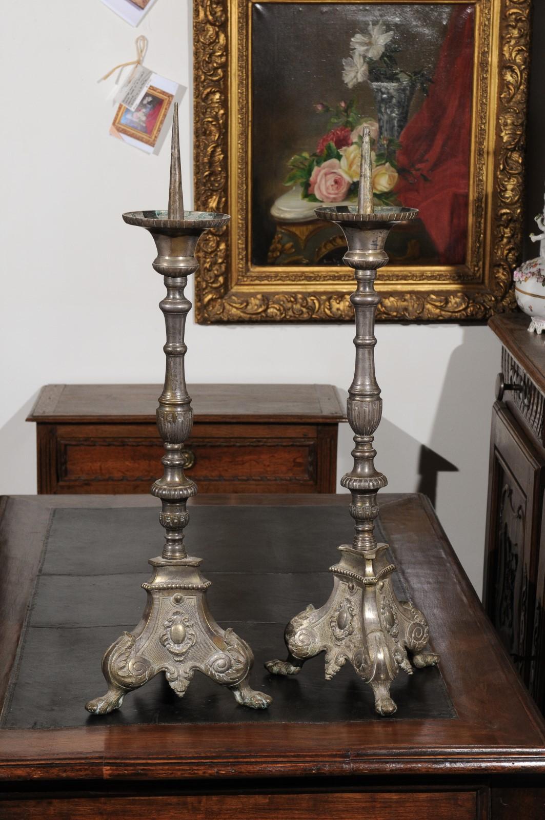 Pair of French Louis XV 18th Century Silvered Bronze Candlestick with Paw Feet For Sale 1