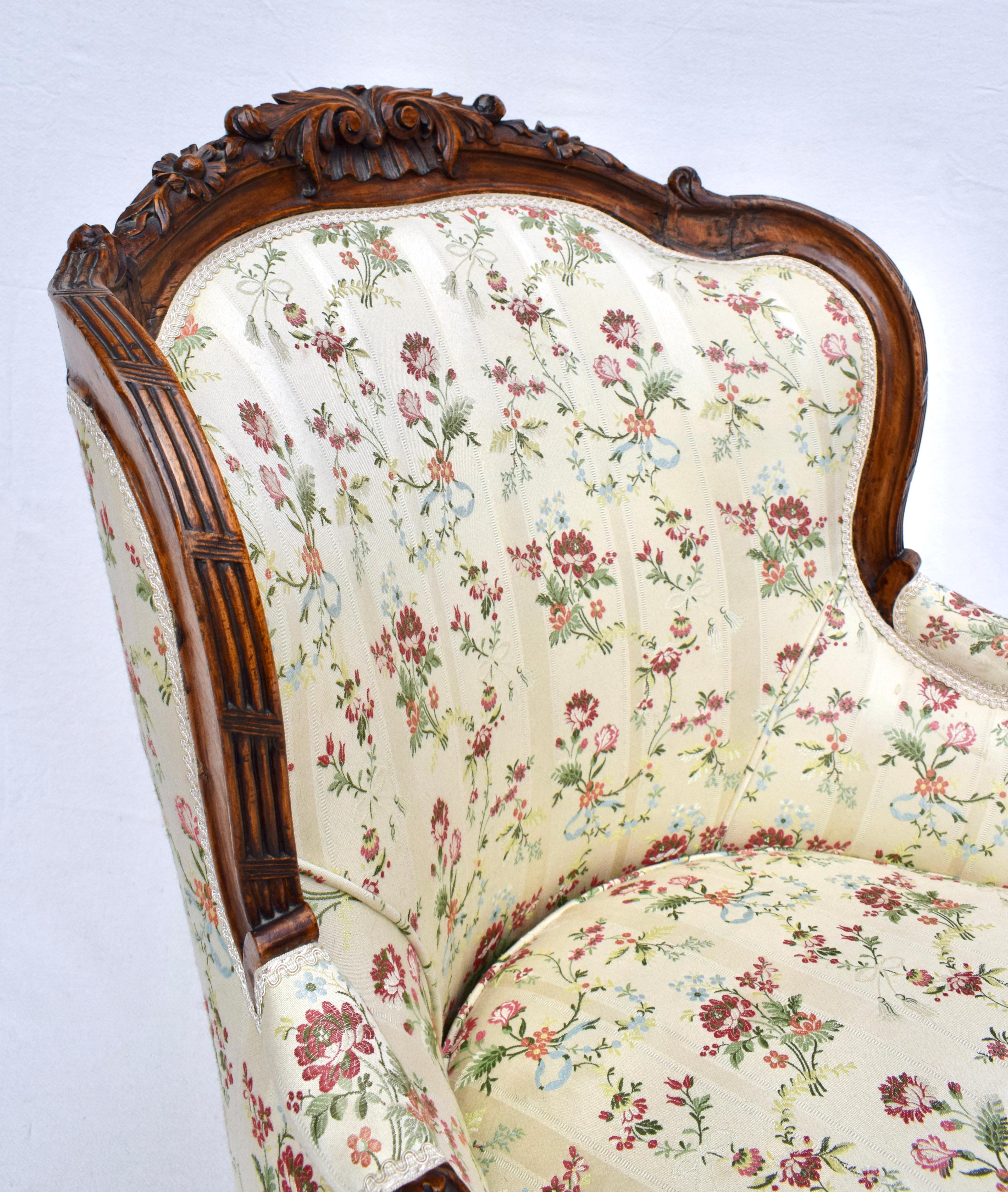 Pair of French Louis XV 19th C. Bergere Chairs For Sale 2