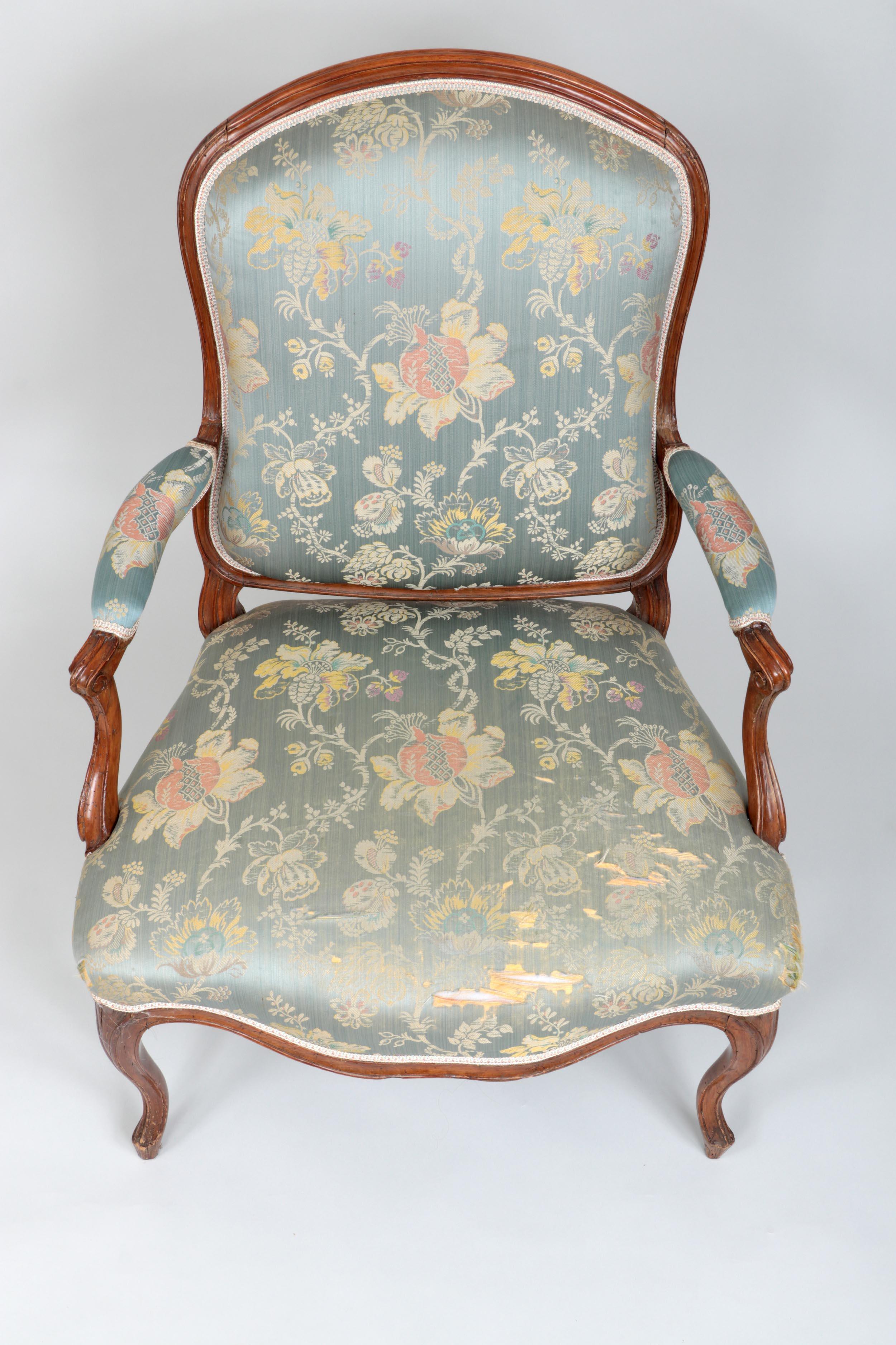 Mid-18th Century Pair of French Louis XV Armchairs, circa 1760