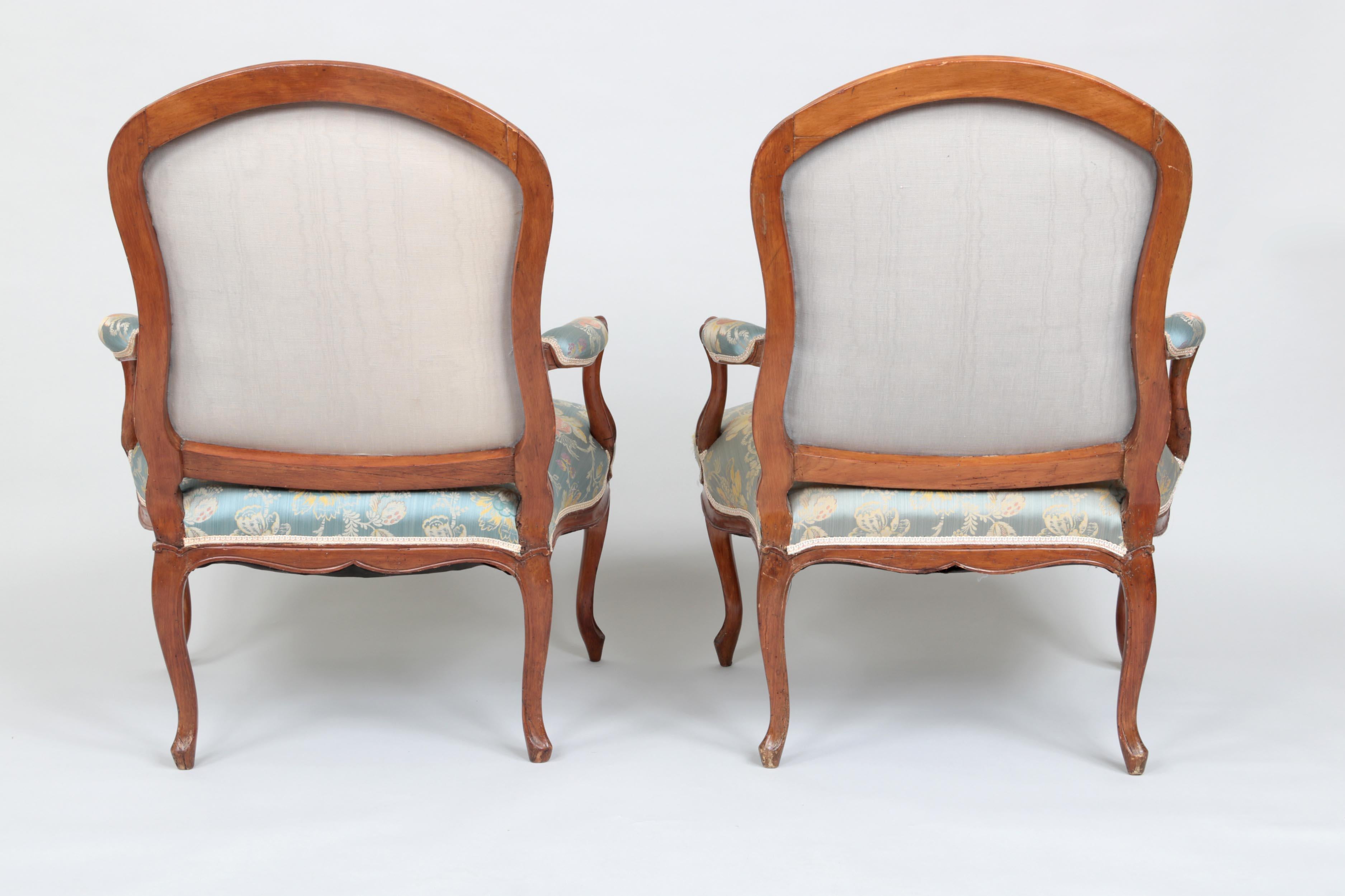 Pair of French Louis XV Armchairs, circa 1760 2