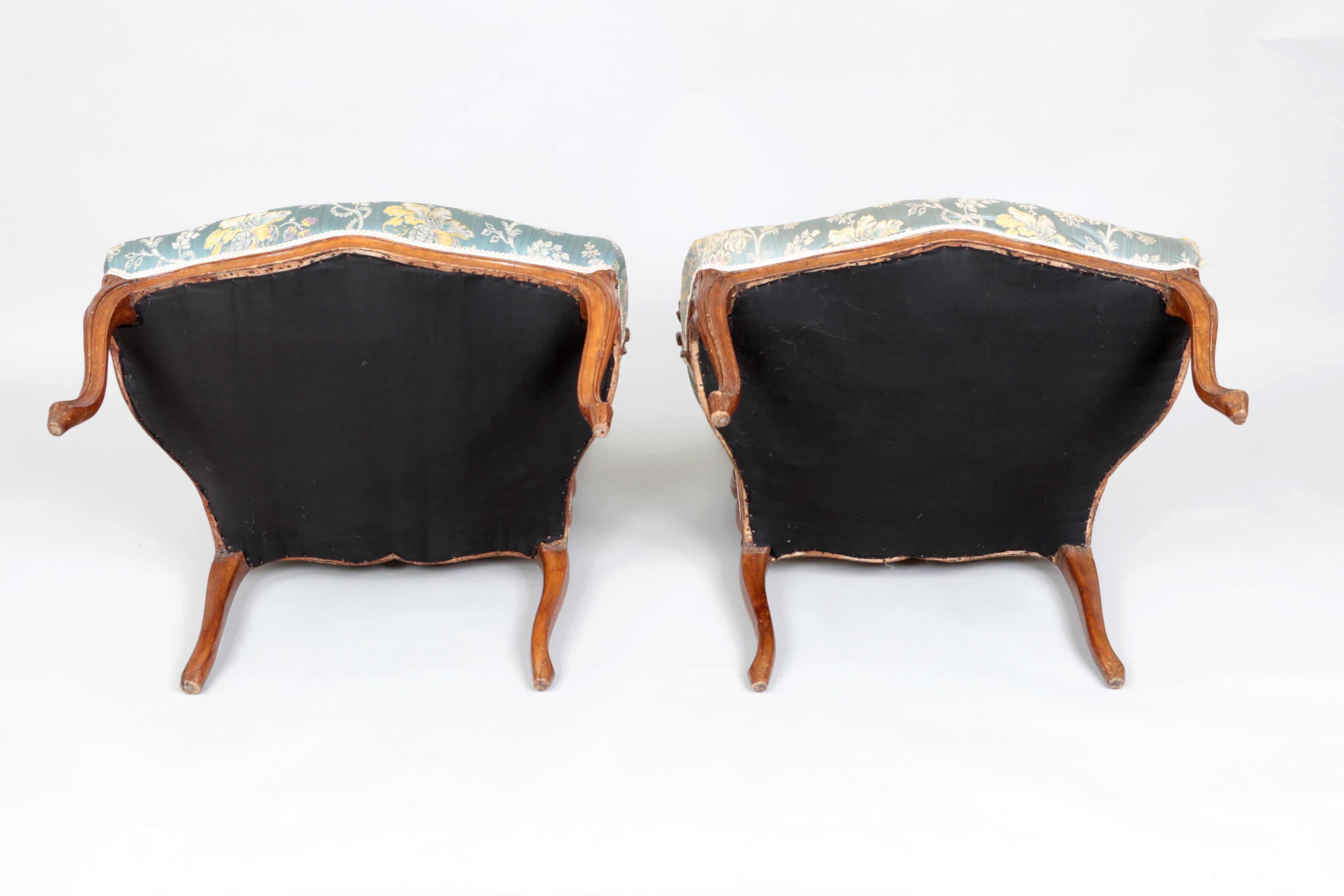 Pair of French Louis XV Armchairs, circa 1760 3