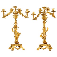 Pareja de candelabros franceses Luis XV Dore de bronce