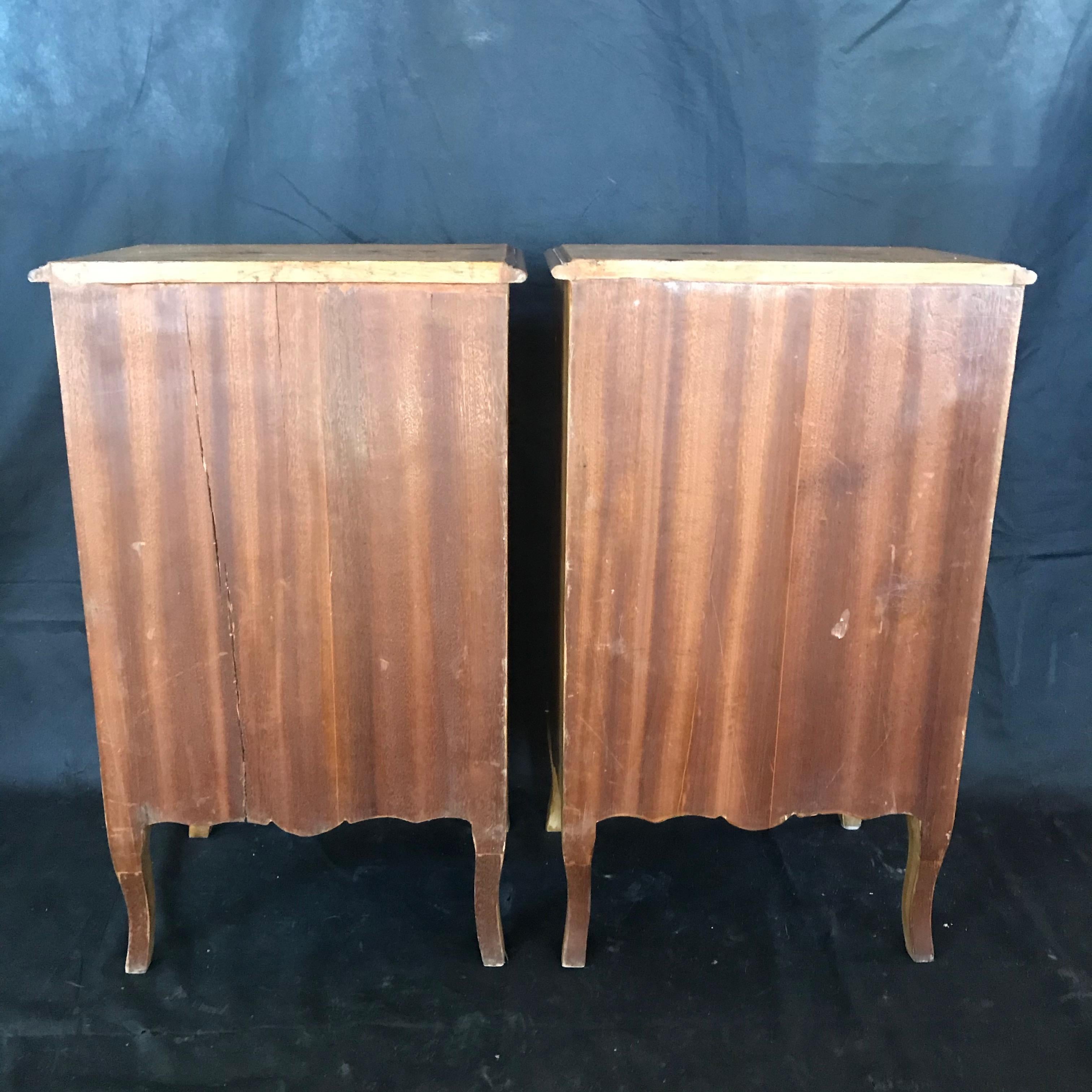 Pair of French Louis XV Burled Walnut or Fruitwood Side Tables or Nightstands 7