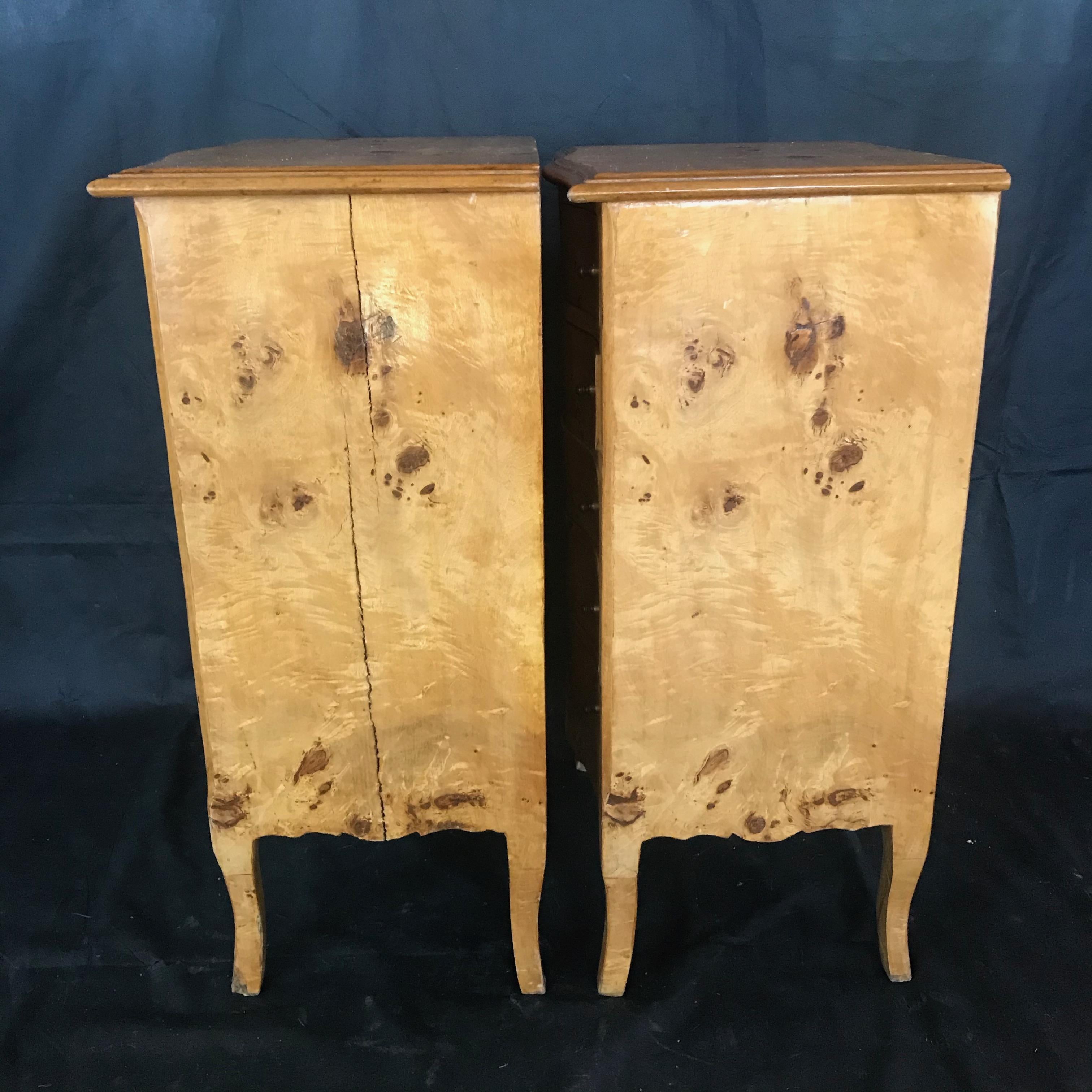 Pair of French Louis XV Burled Walnut or Fruitwood Side Tables or Nightstands 3